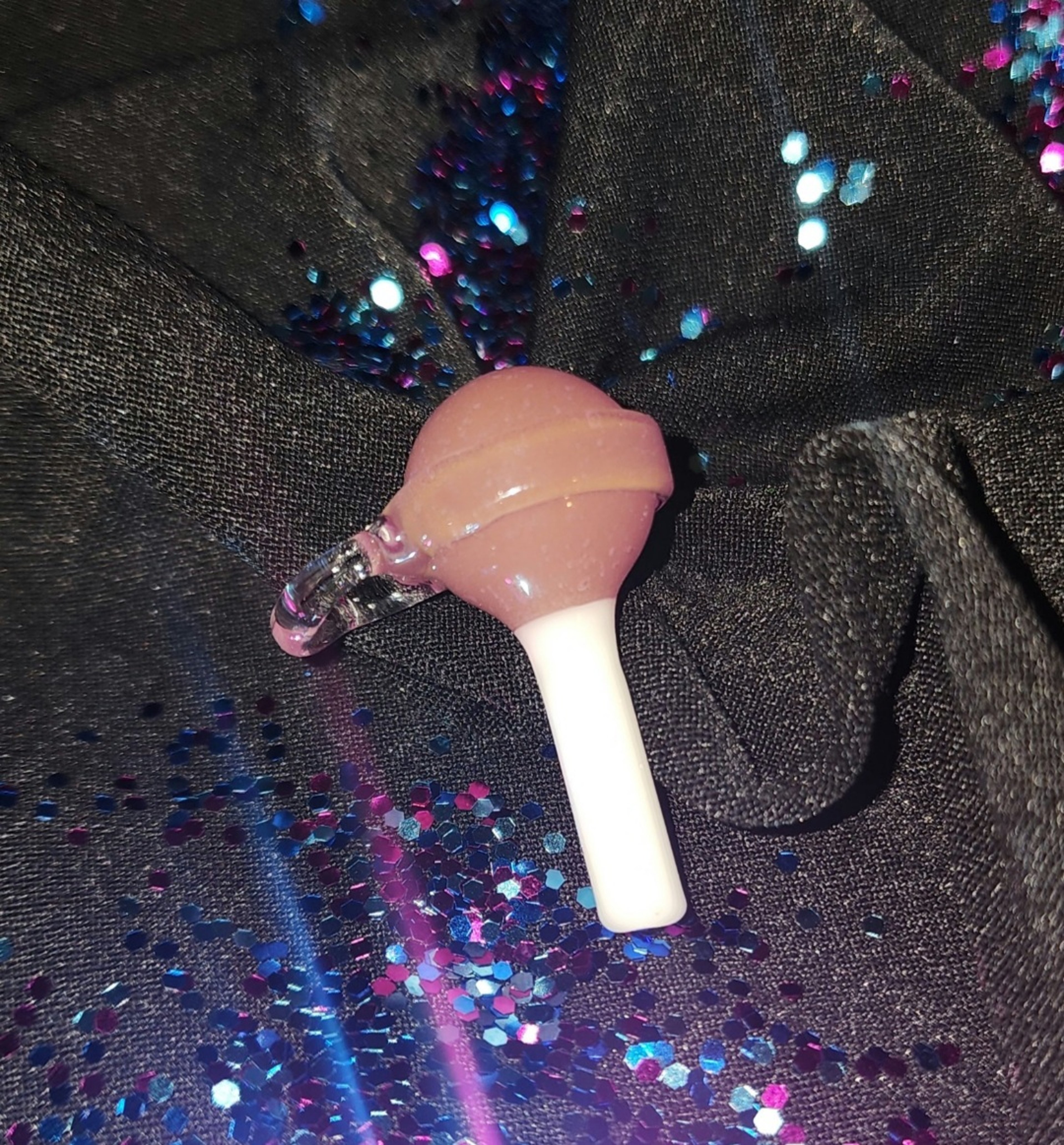Preview pic of Empirical Glass lollipop pendant