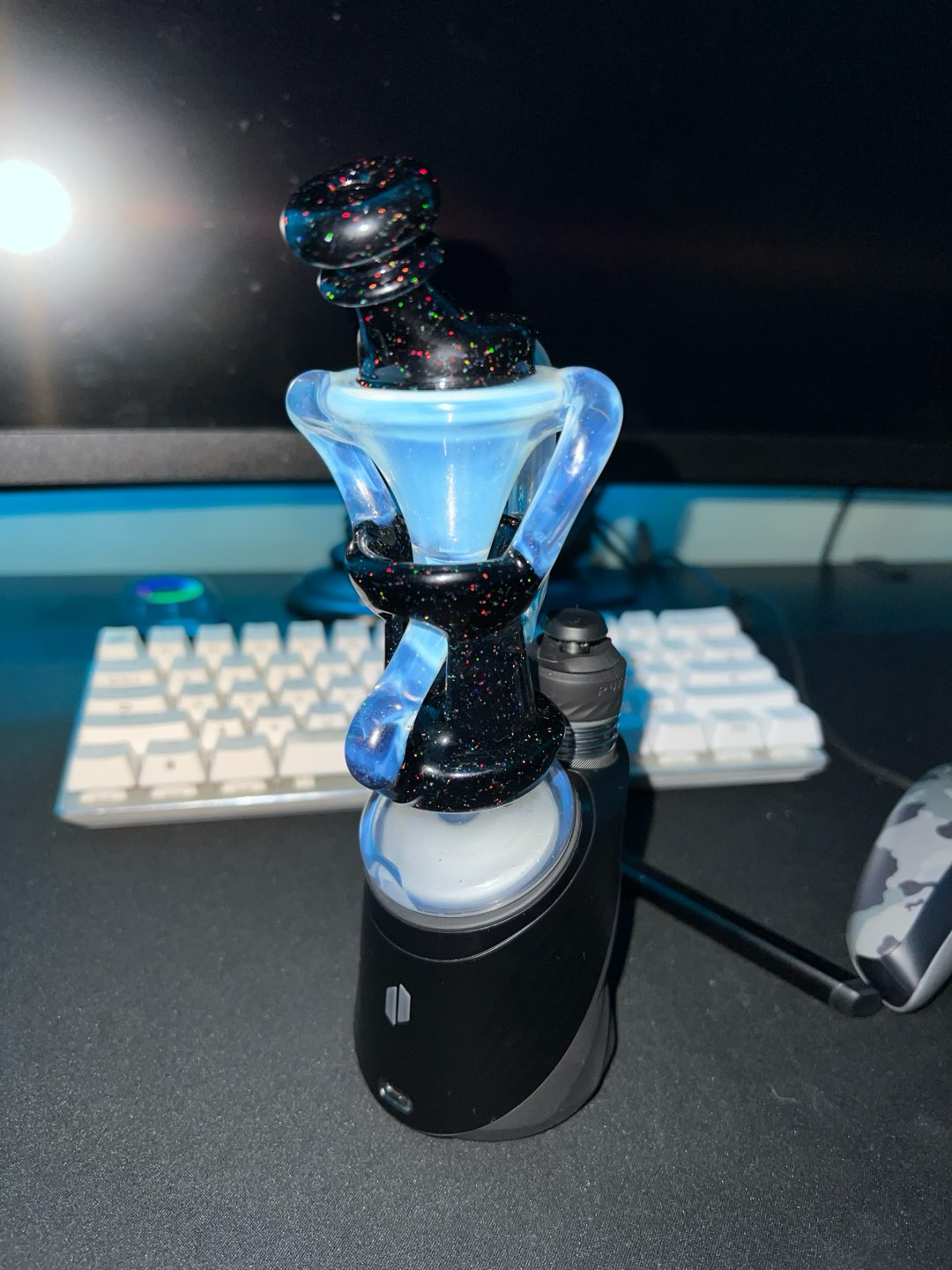 Preview pic of Custom Sandalz V2 Puffco top