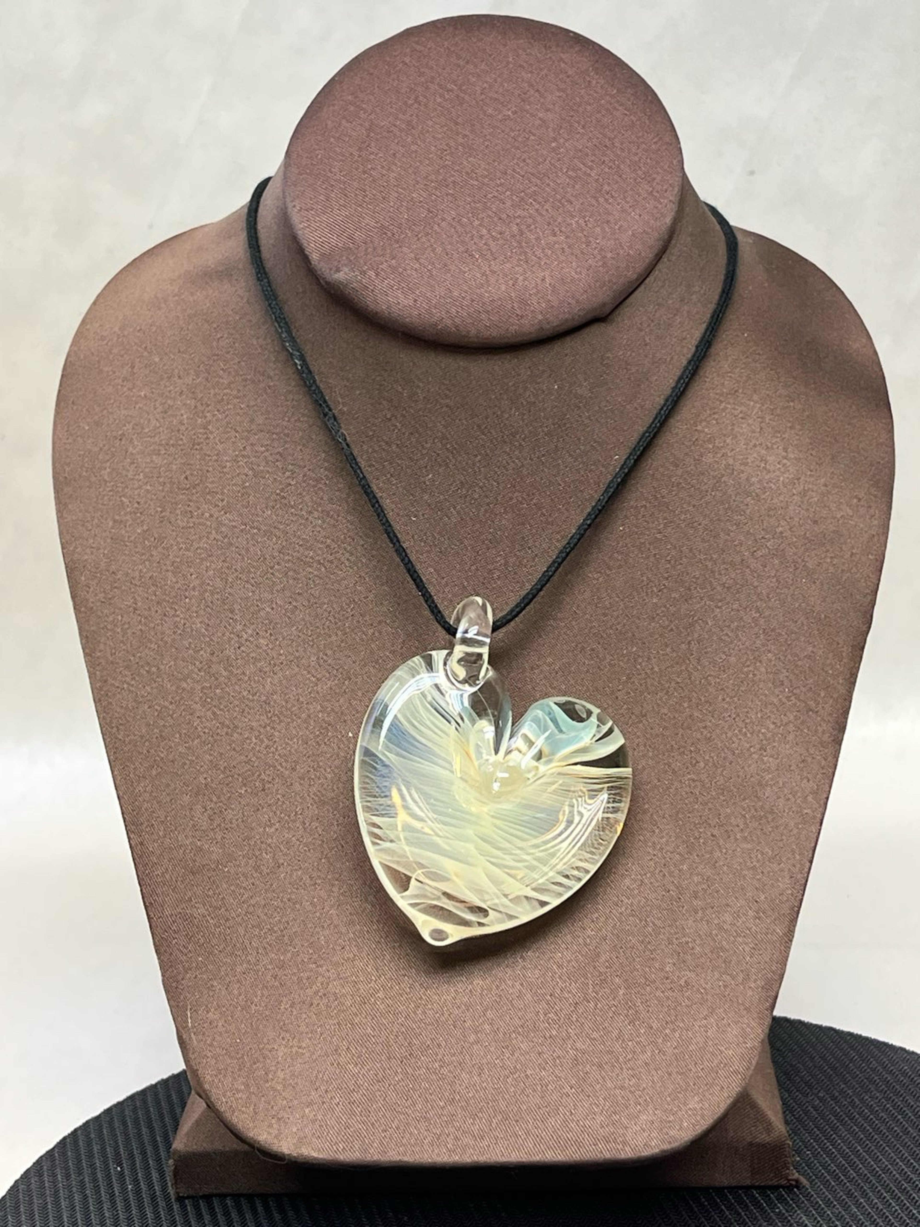 Preview pic of Heart Pendant