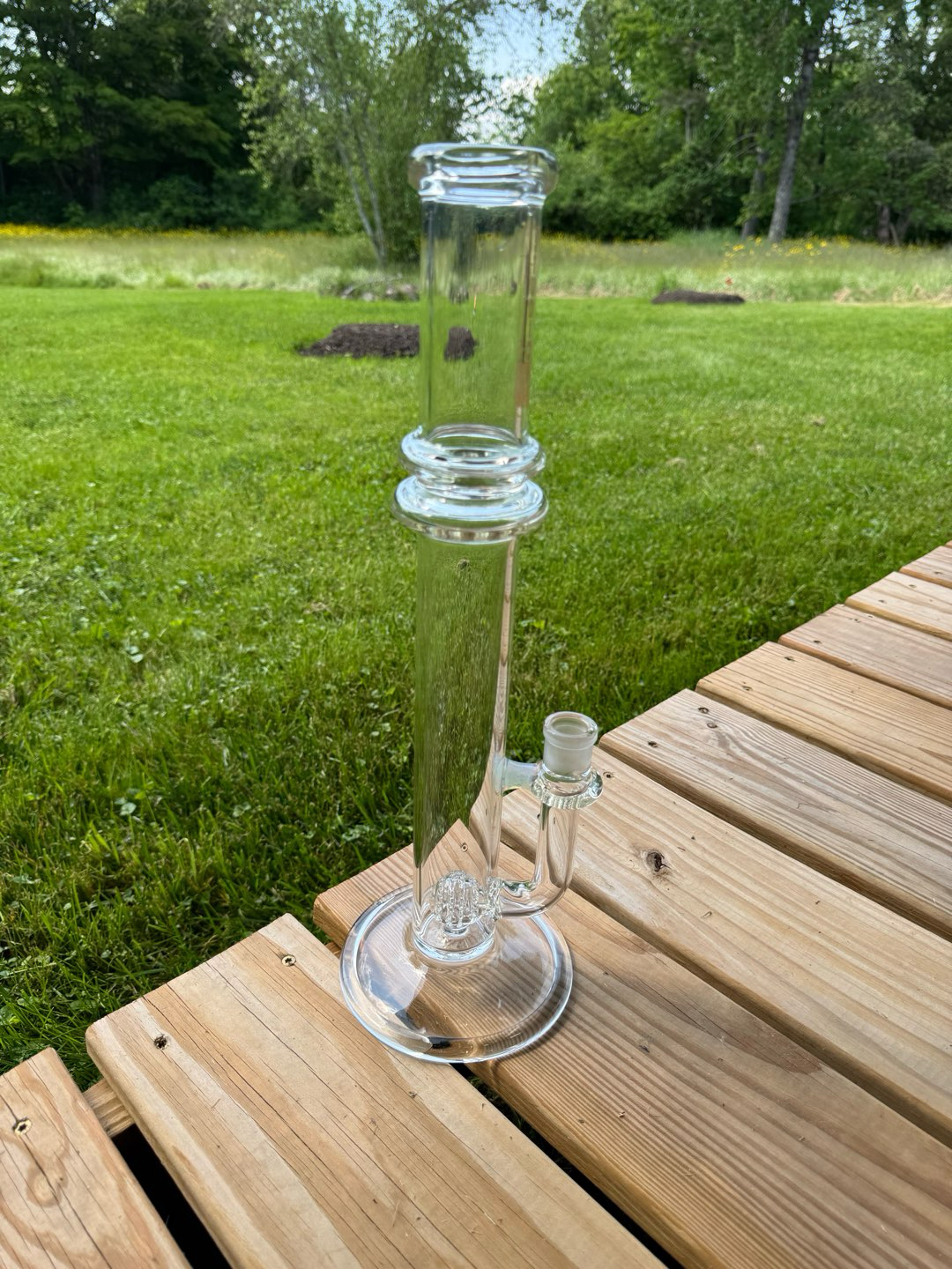 Preview pic of Studio V glass