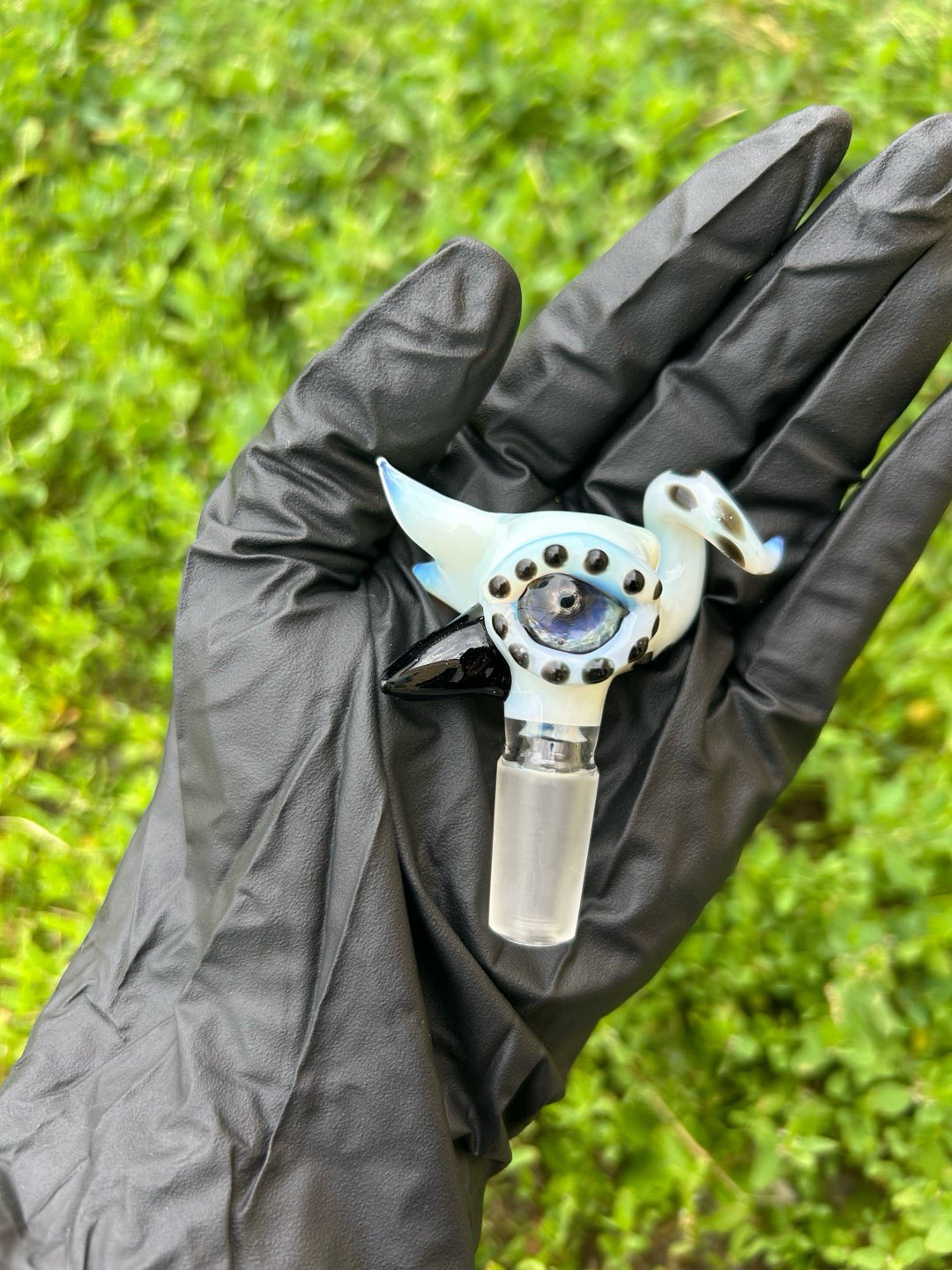 Preview pic of Mako Glass 14mm Octopus Bowl Slides