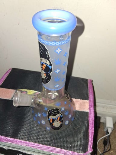 Preview pic of Glow in the dark Beaker