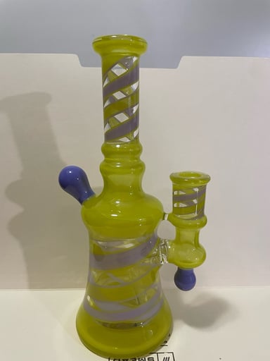 Preview pic of Ribbon Twist by Logglass