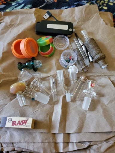 Preview pic of Random lot of stuff