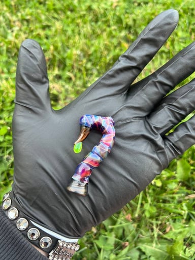 Preview pic of Mako Glass Puffco Pivot Mouthpiece | Scorpion Tail - Amber Purple w/ Venom