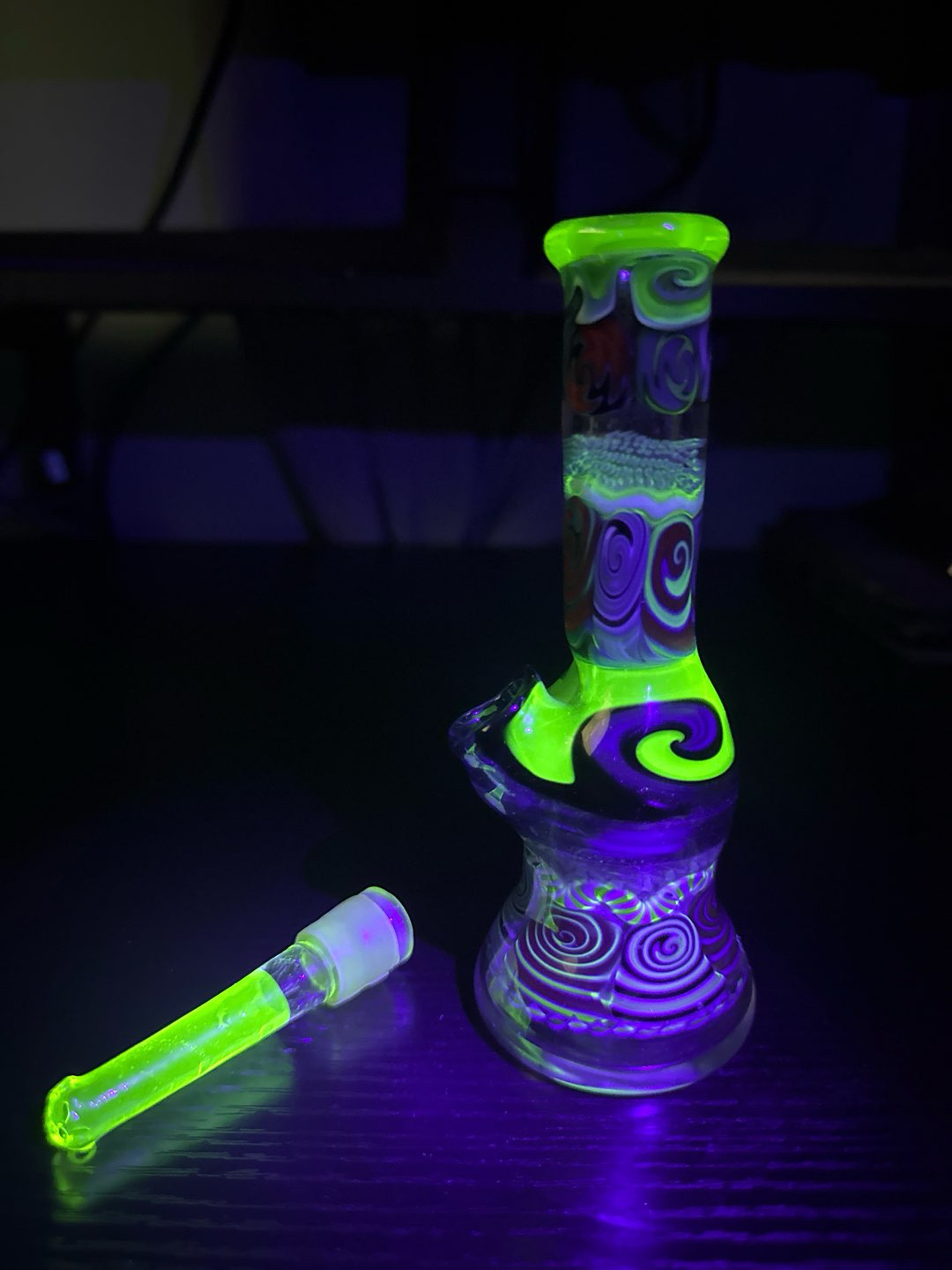 Preview pic of Neb glass tube 10mm