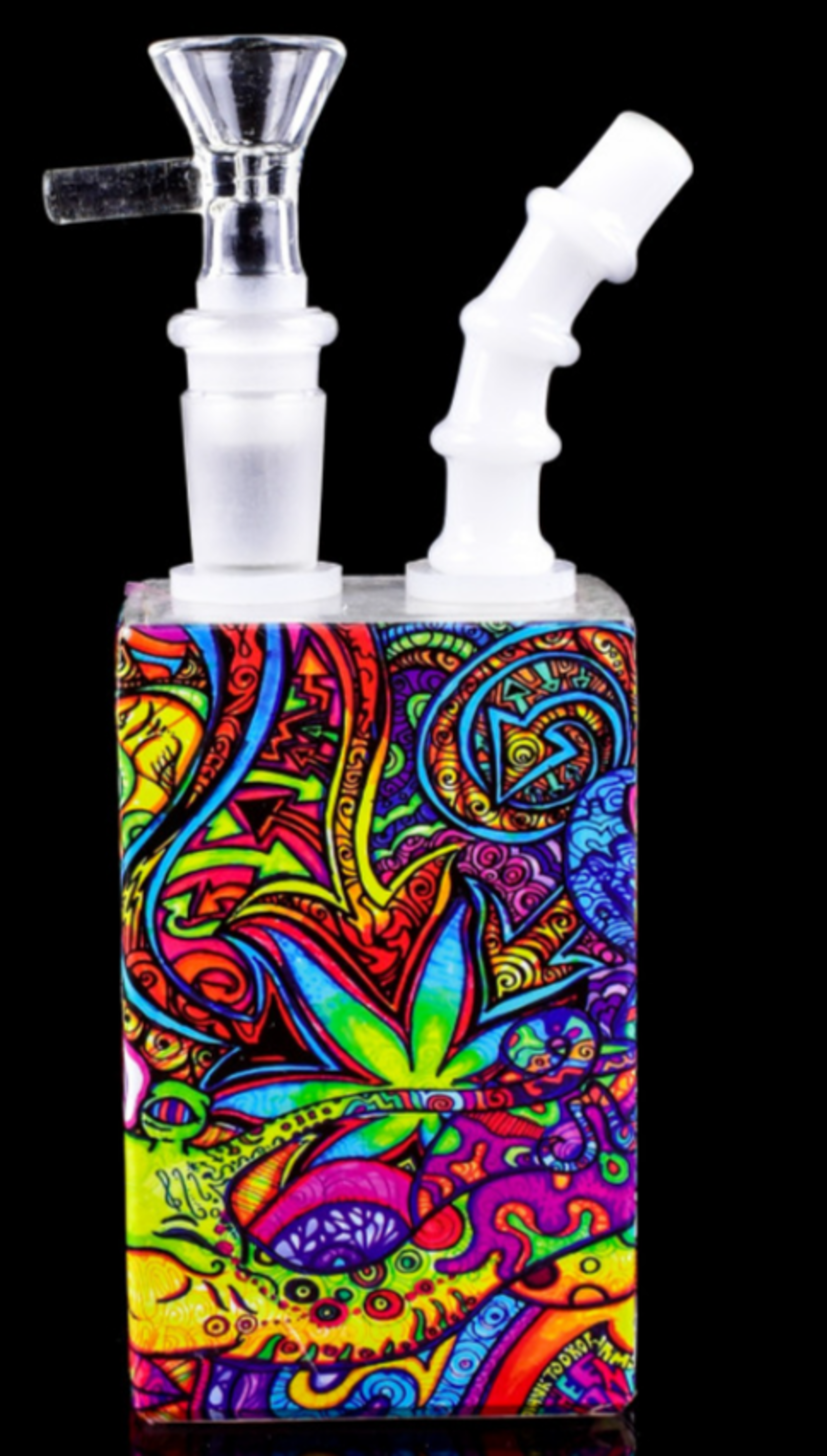 Preview pic of Trippy Sipper Juice Box Bong/ Dab Rig