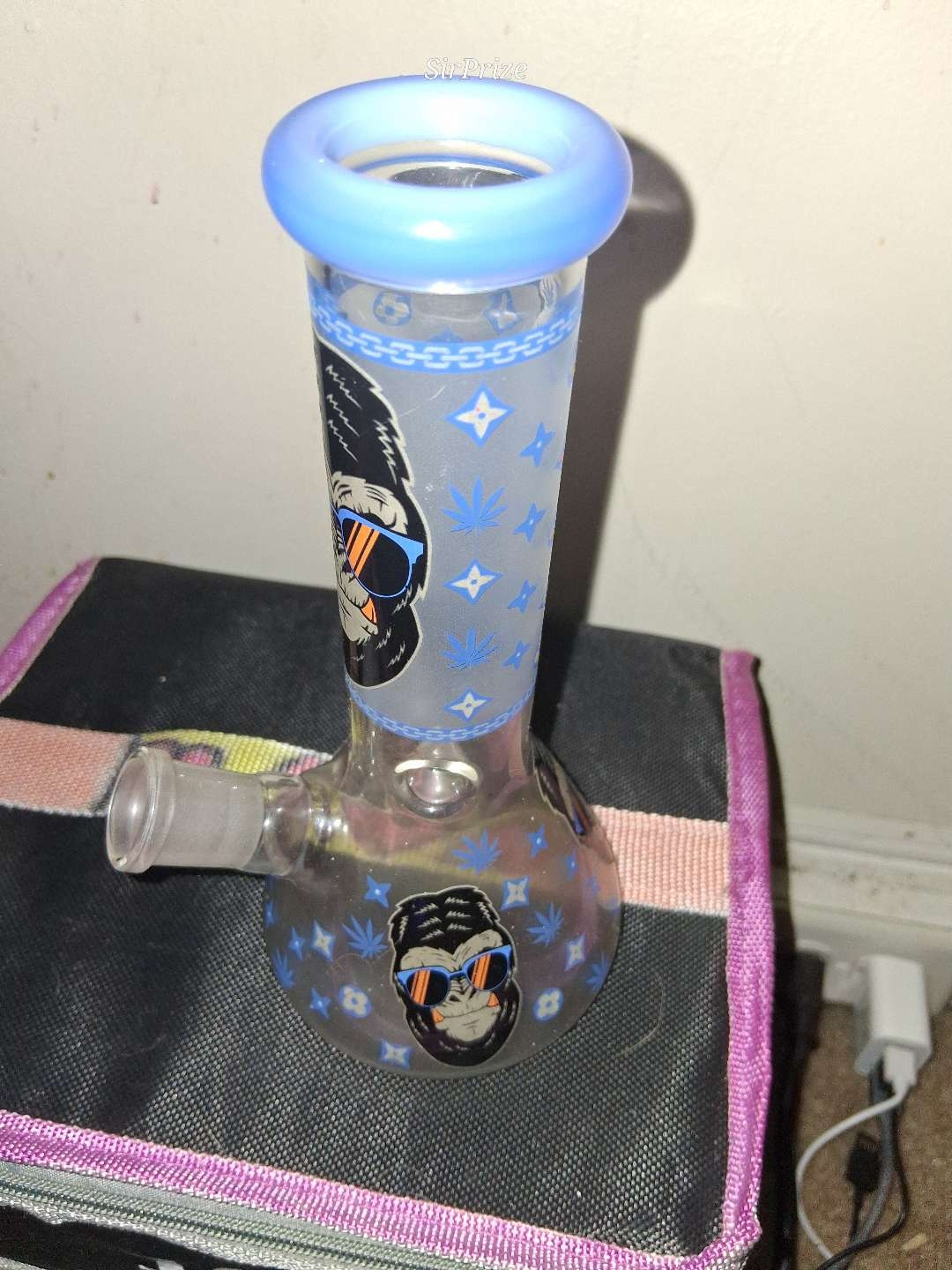 Preview pic of Glow in the dark Beaker
