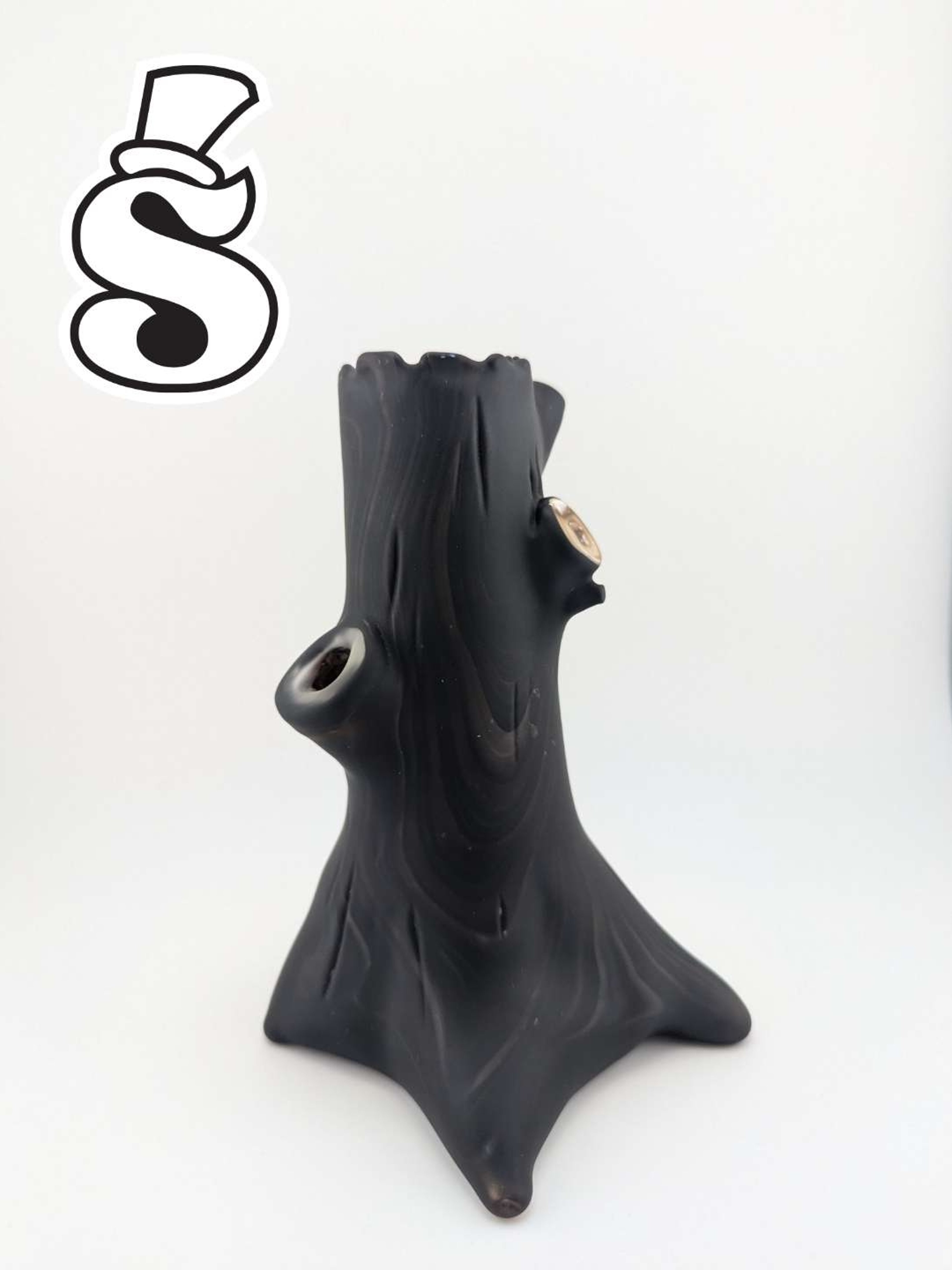 Preview pic of Tree Stump By Pouch