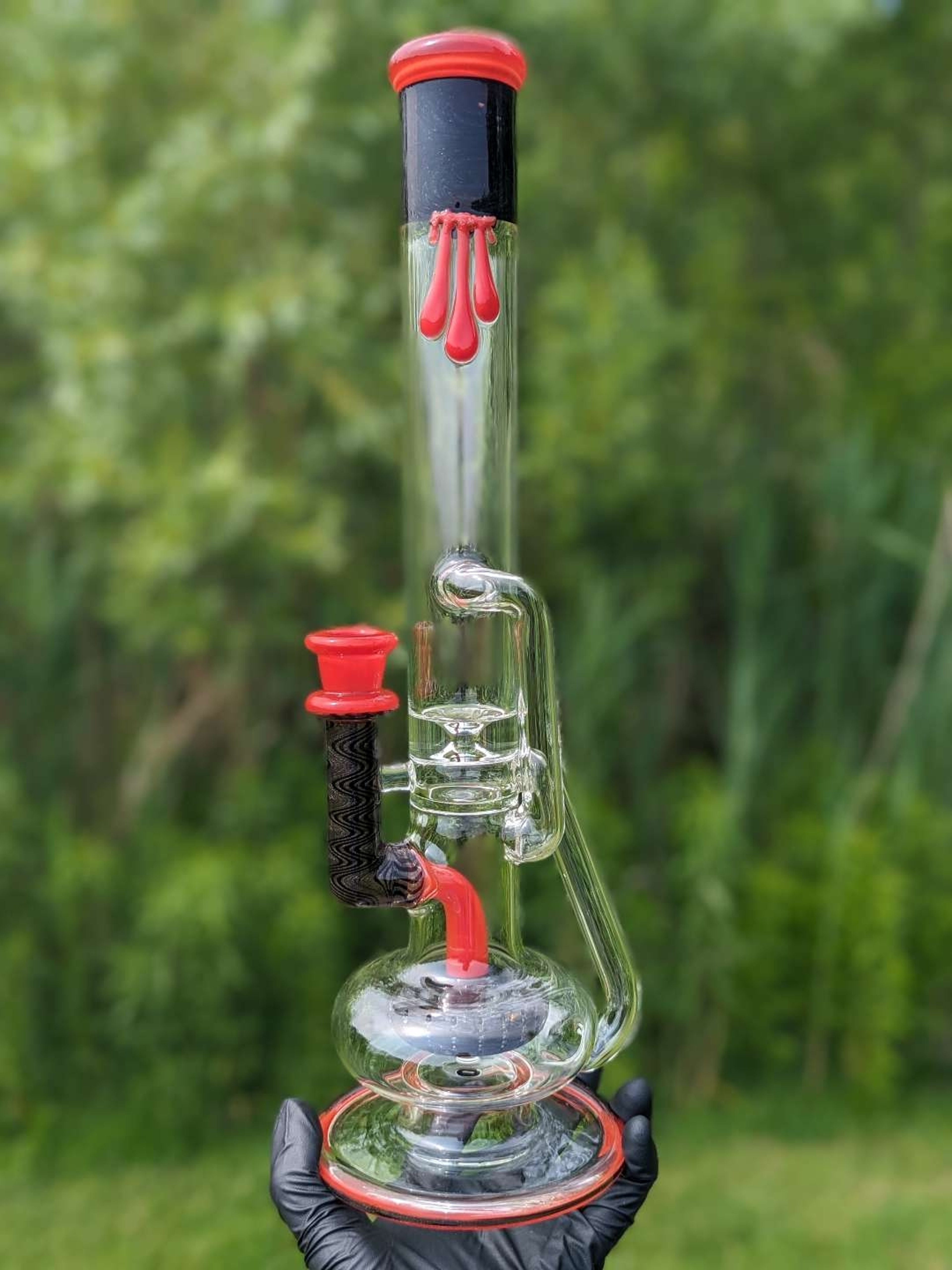 Preview pic of Uzzi Glass Super Showerhead Recycler Bong