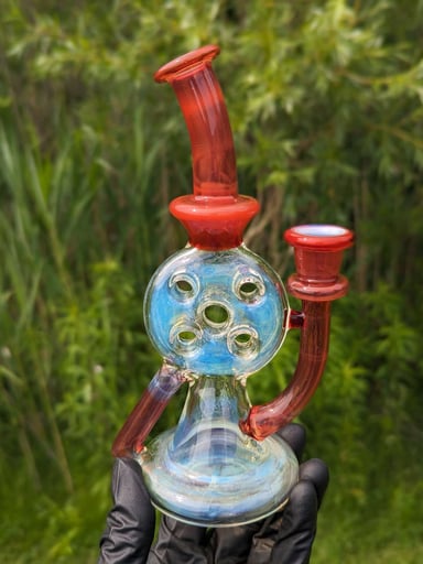 Preview pic of Uzzi Glass Fumed Swiss Recycler