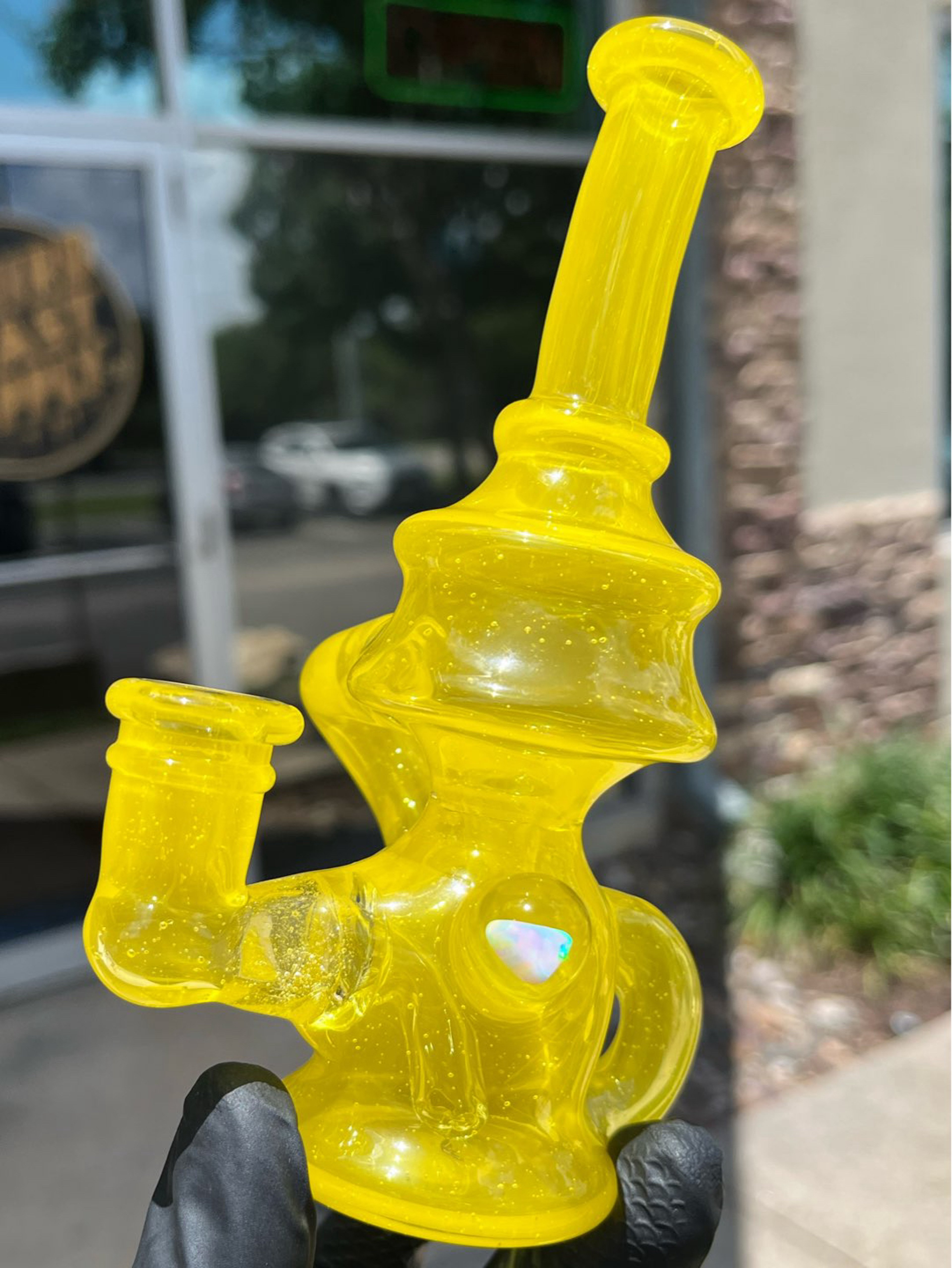 Preview pic of Mango Glass Recycler