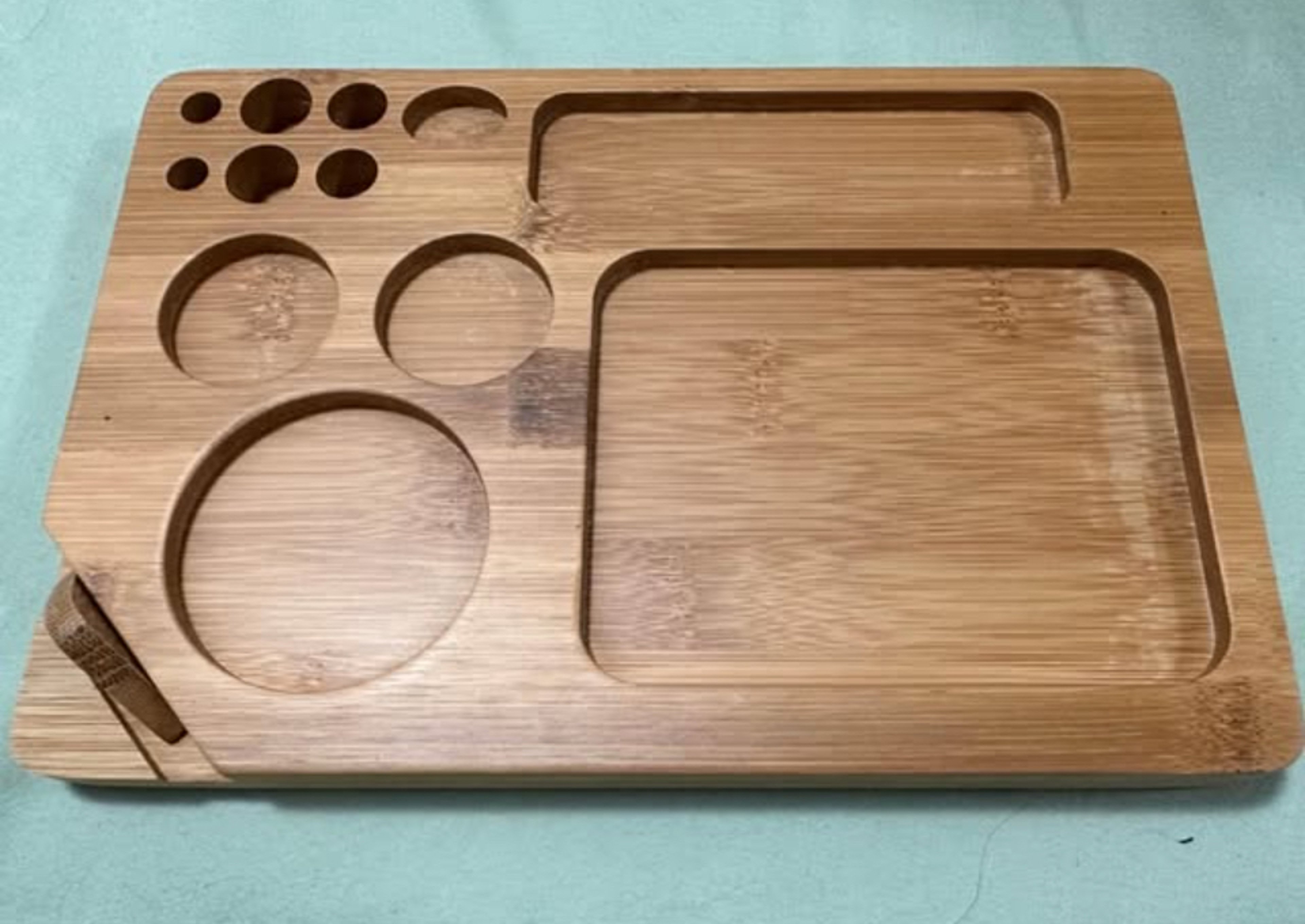 Preview pic of BRAND NEW! Solid Bamboo Wood Rolling Tray