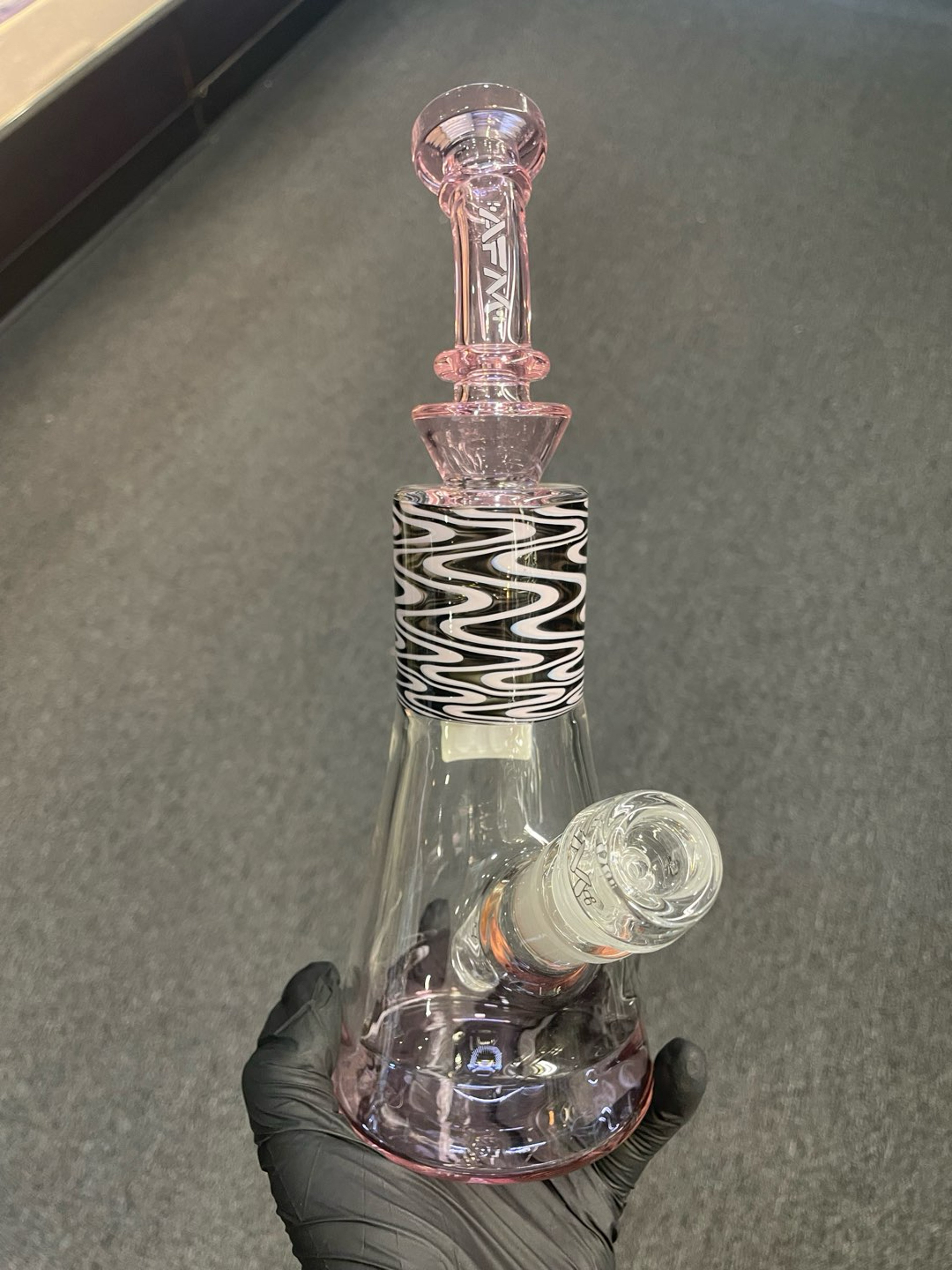 Preview pic of AFM Linework Beaker Pink