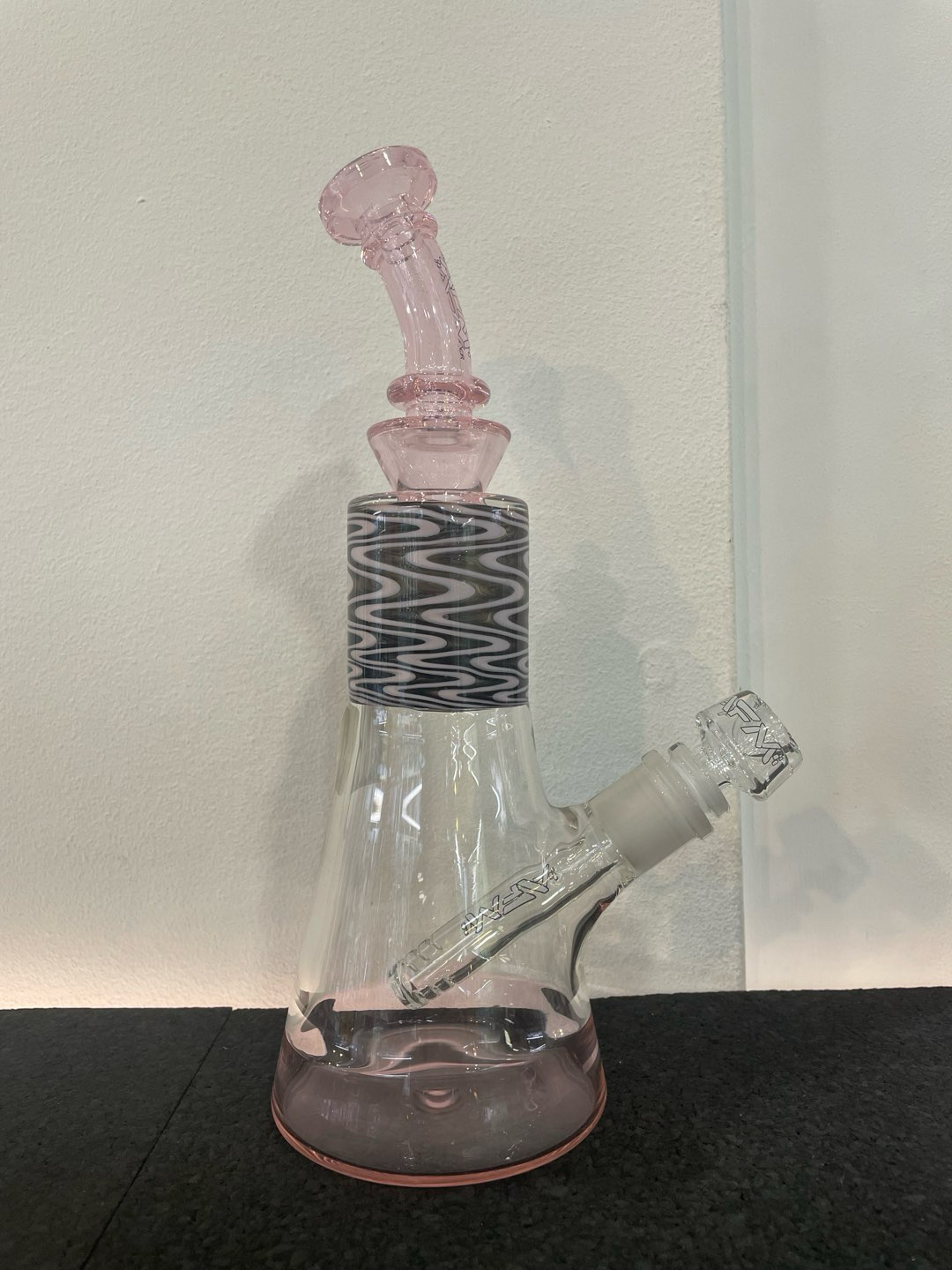 Preview pic of AFM Linework Beaker Pink