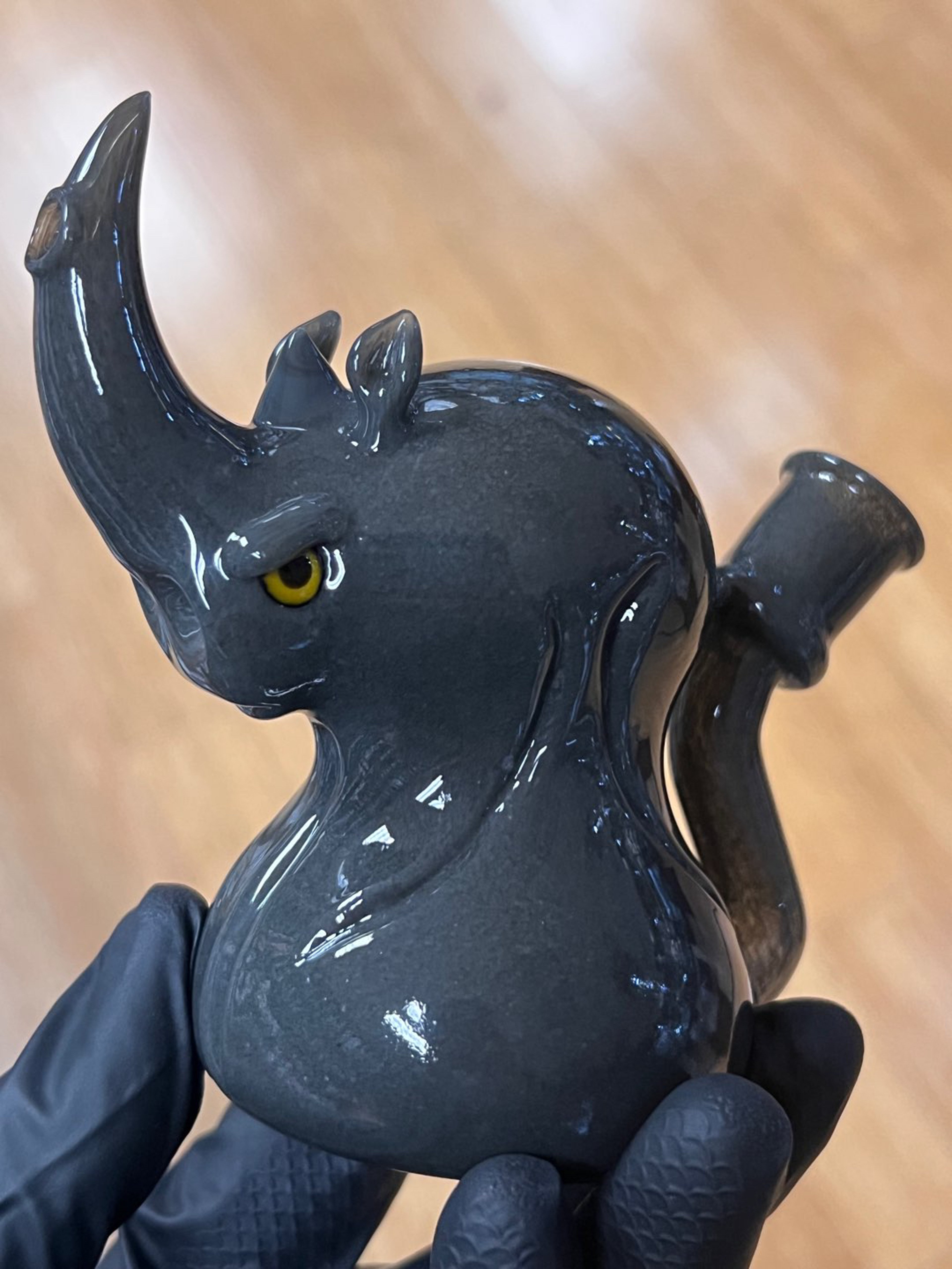 Preview pic of Wyomingmofo glass rhino
