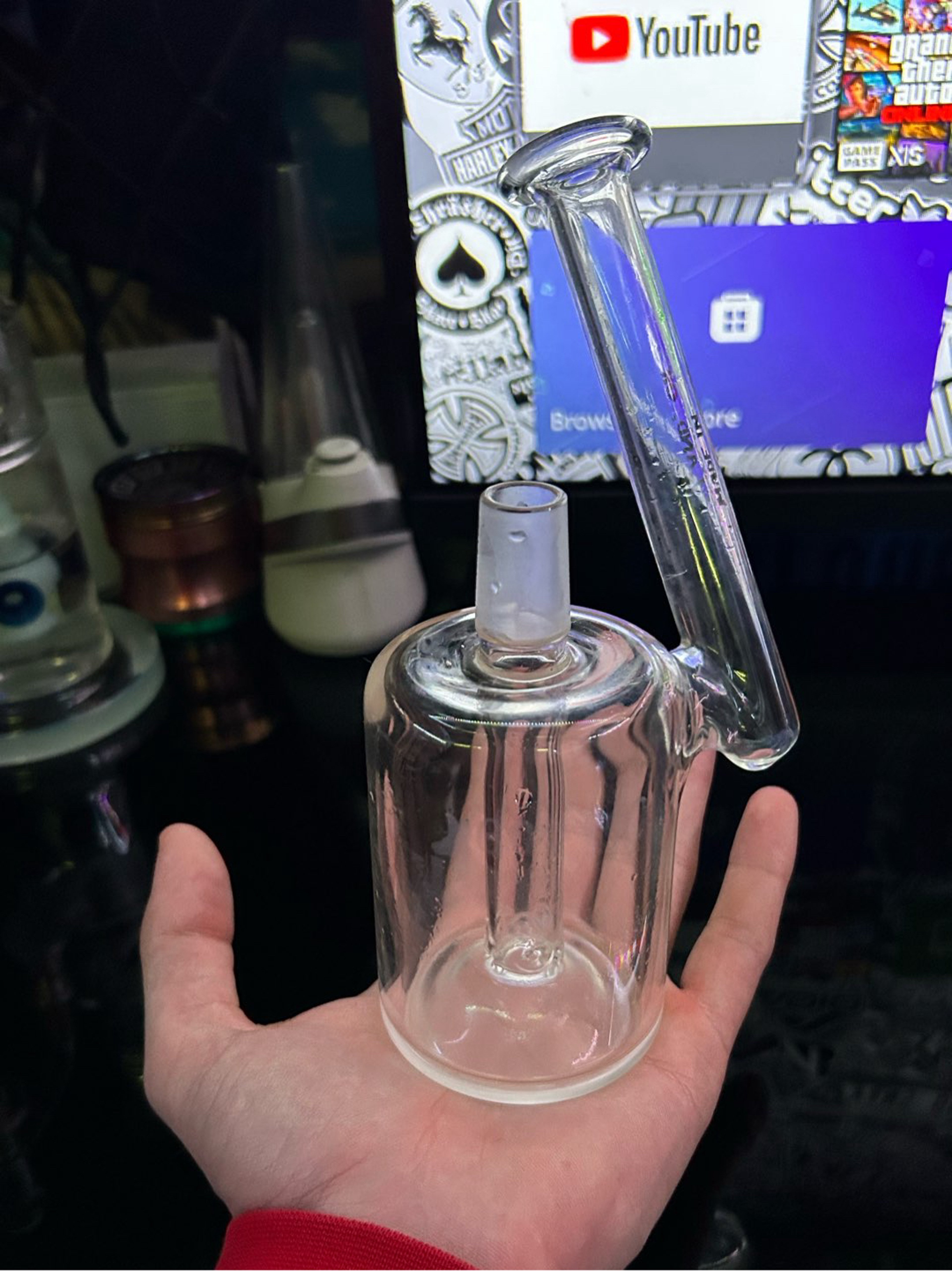 Preview pic of Goo Roo glass