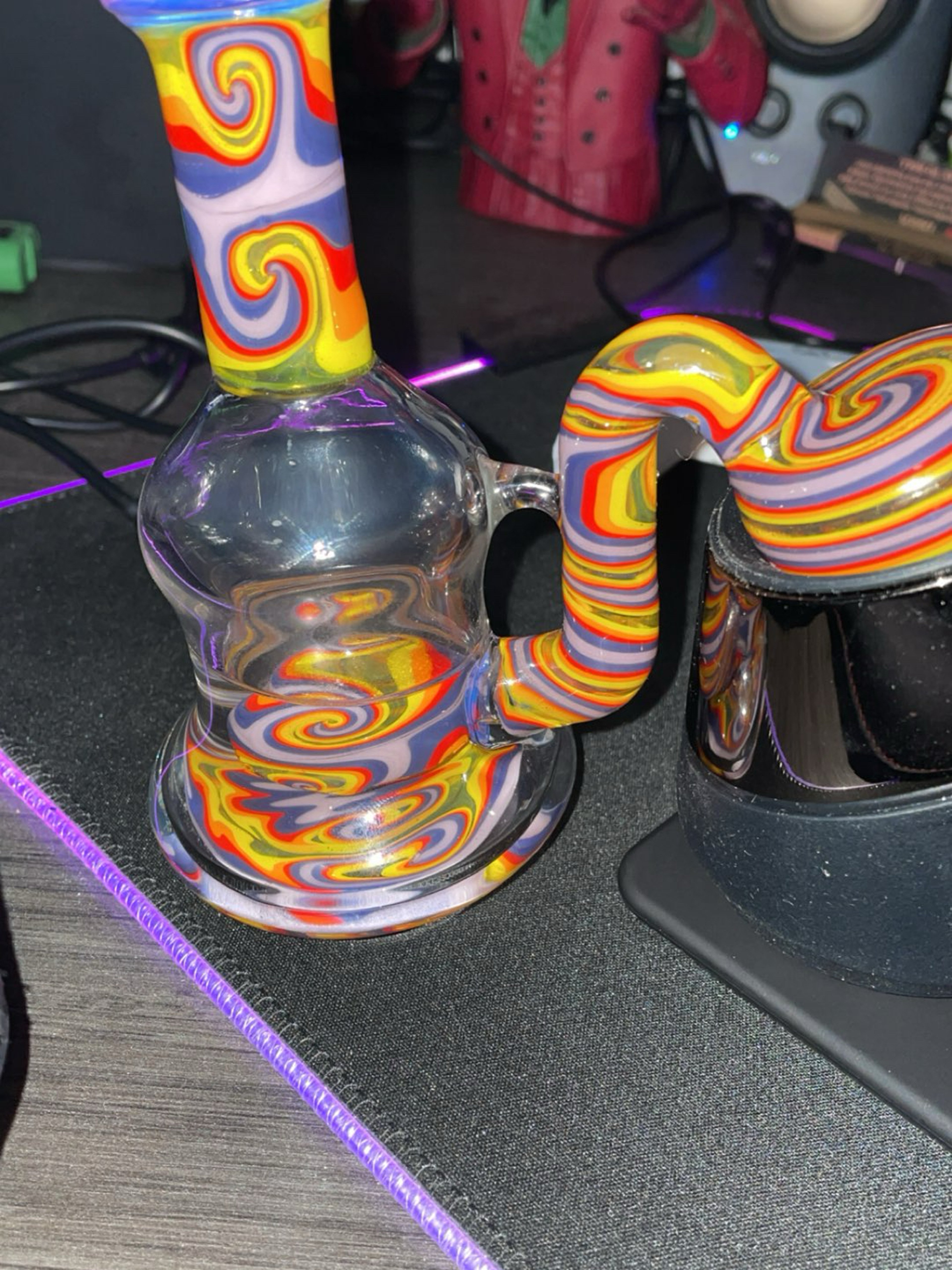 Preview pic of Puffco sidecar