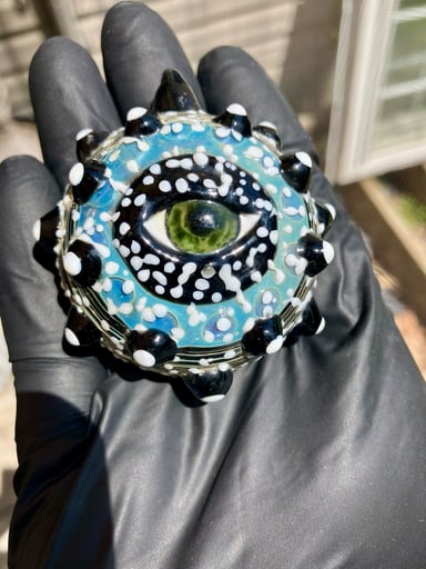 Preview pic of Green eye stash pendant