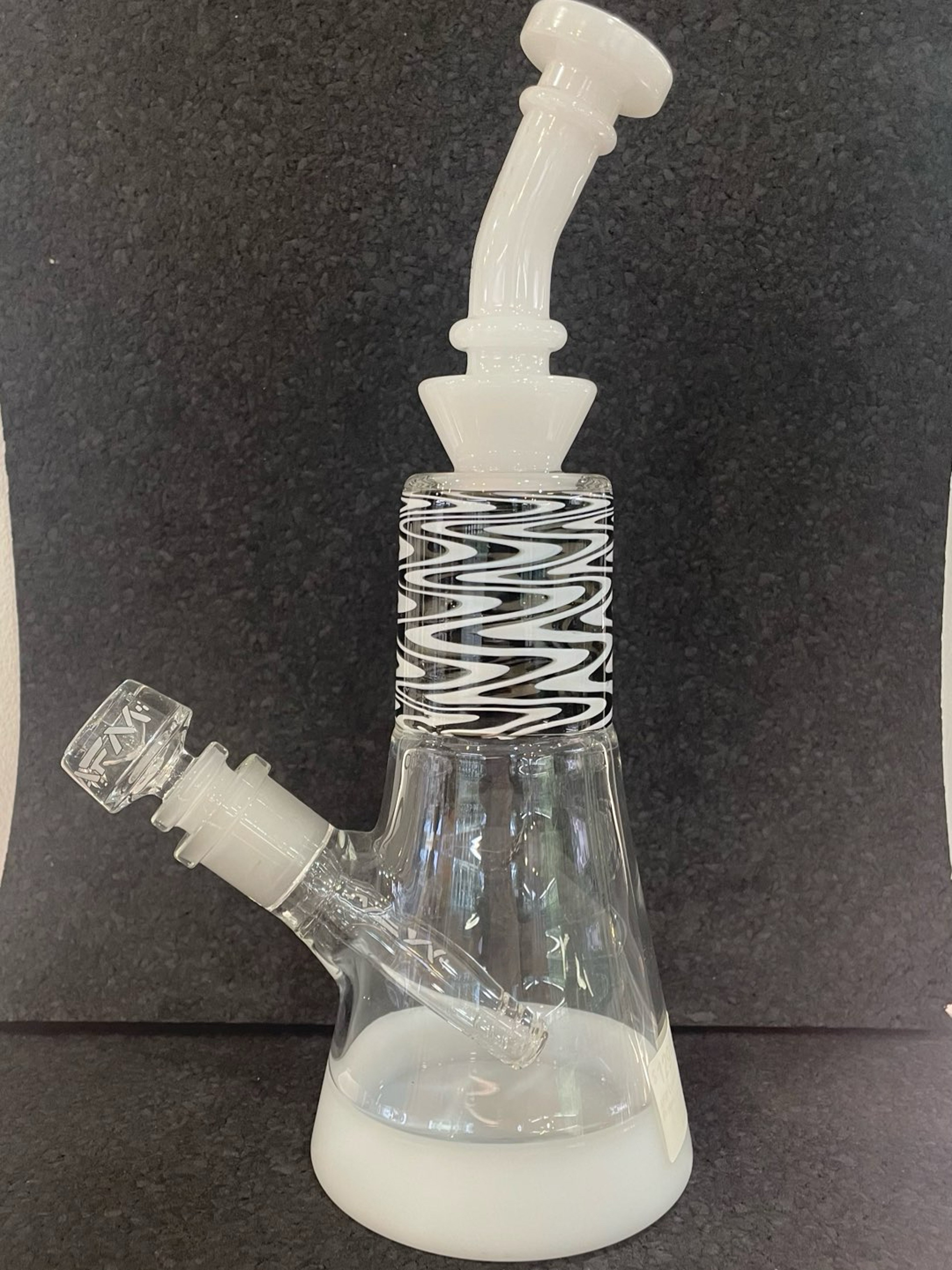 Preview pic of AFM Linework Beaker White