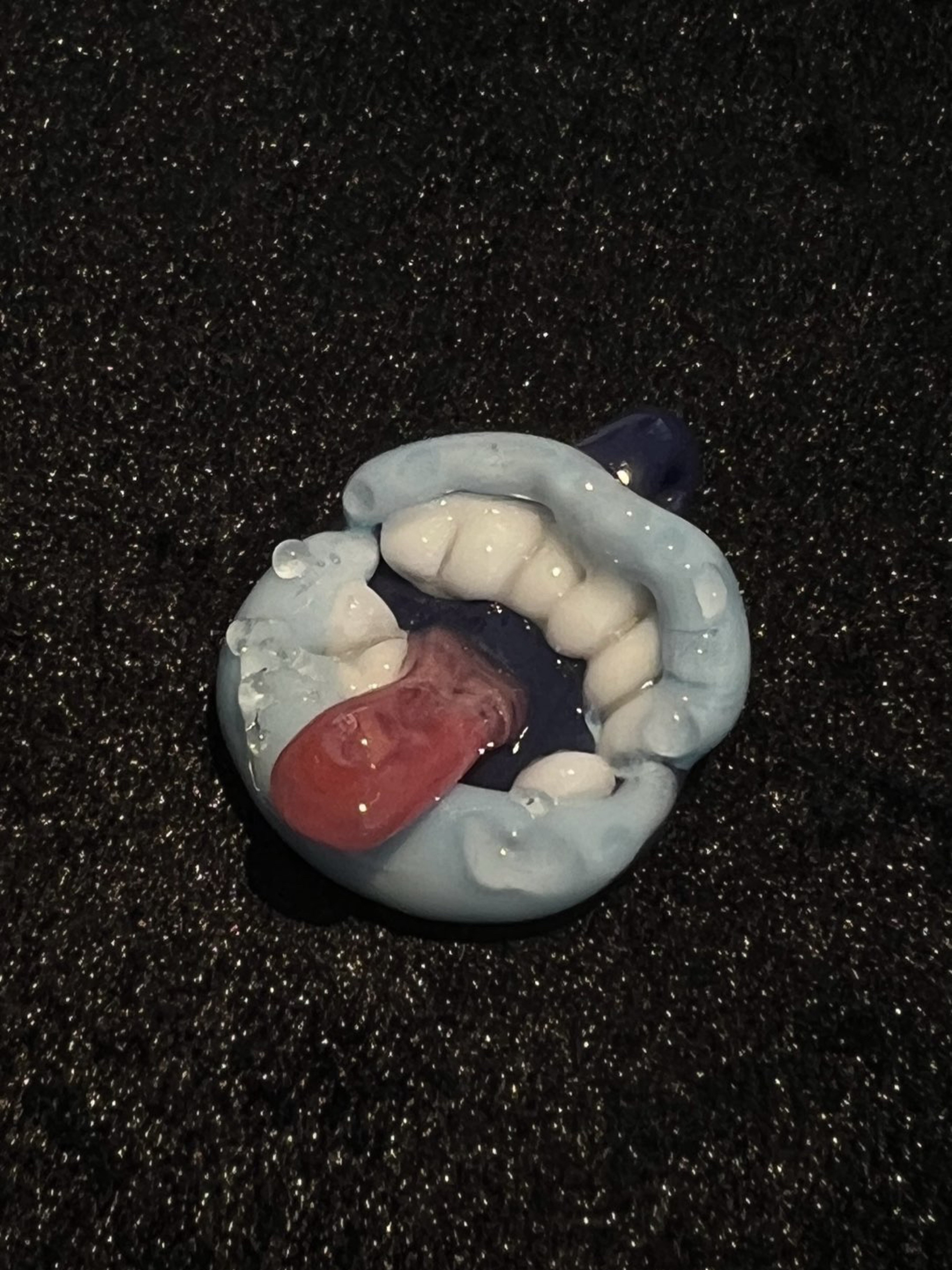 Preview pic of Slobber Drop pendant