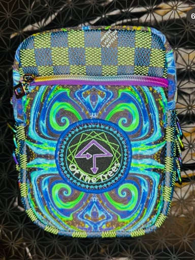 Preview pic of 🔥1/1  CUSTOM HANDMADE🔥 UV BACKPACK 🎒 /CROSSBODY RAVE BACKPACK QUALITY 🧐