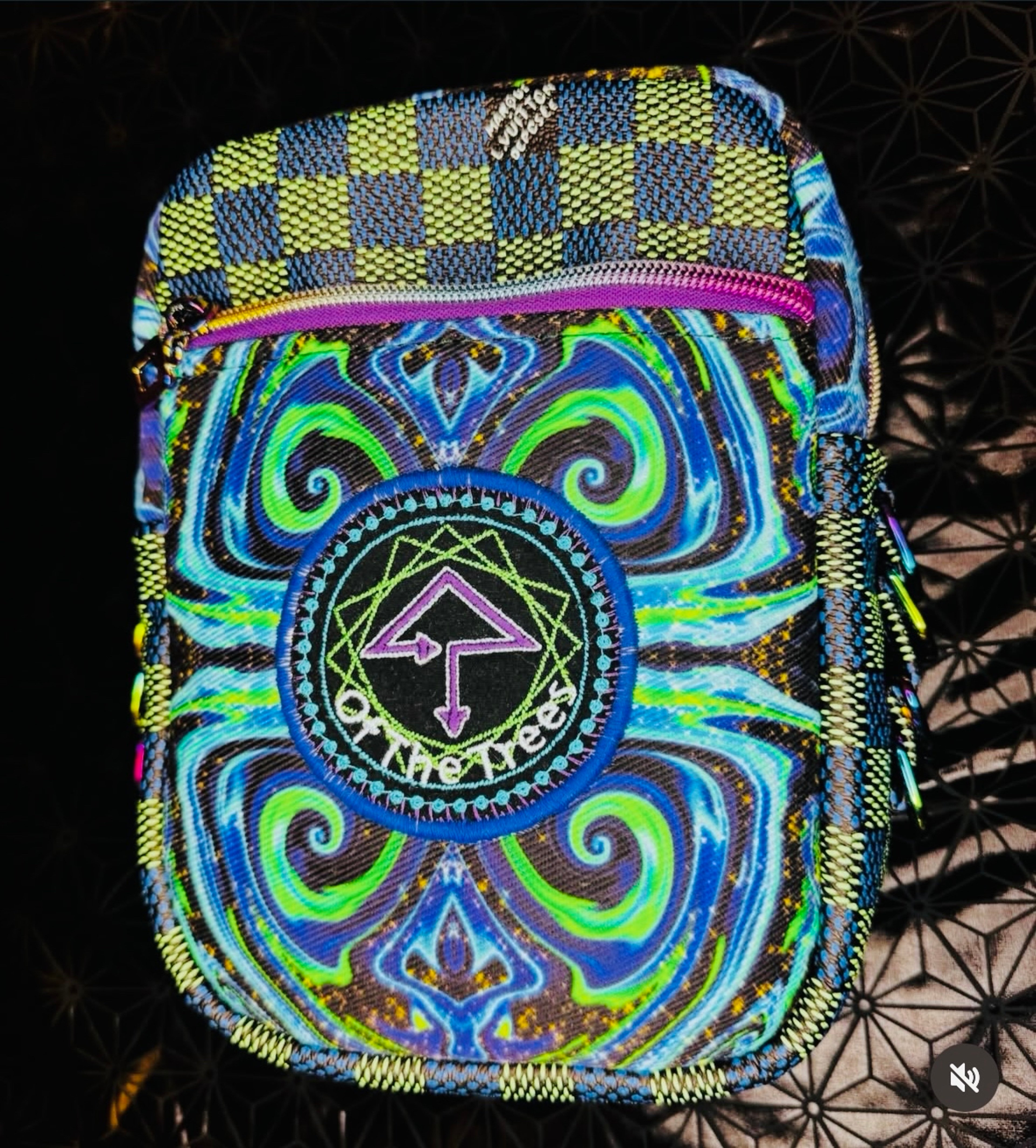 Preview pic of 🔥1/1  CUSTOM HANDMADE🔥 UV BACKPACK 🎒 /CROSSBODY RAVE BACKPACK QUALITY 🧐