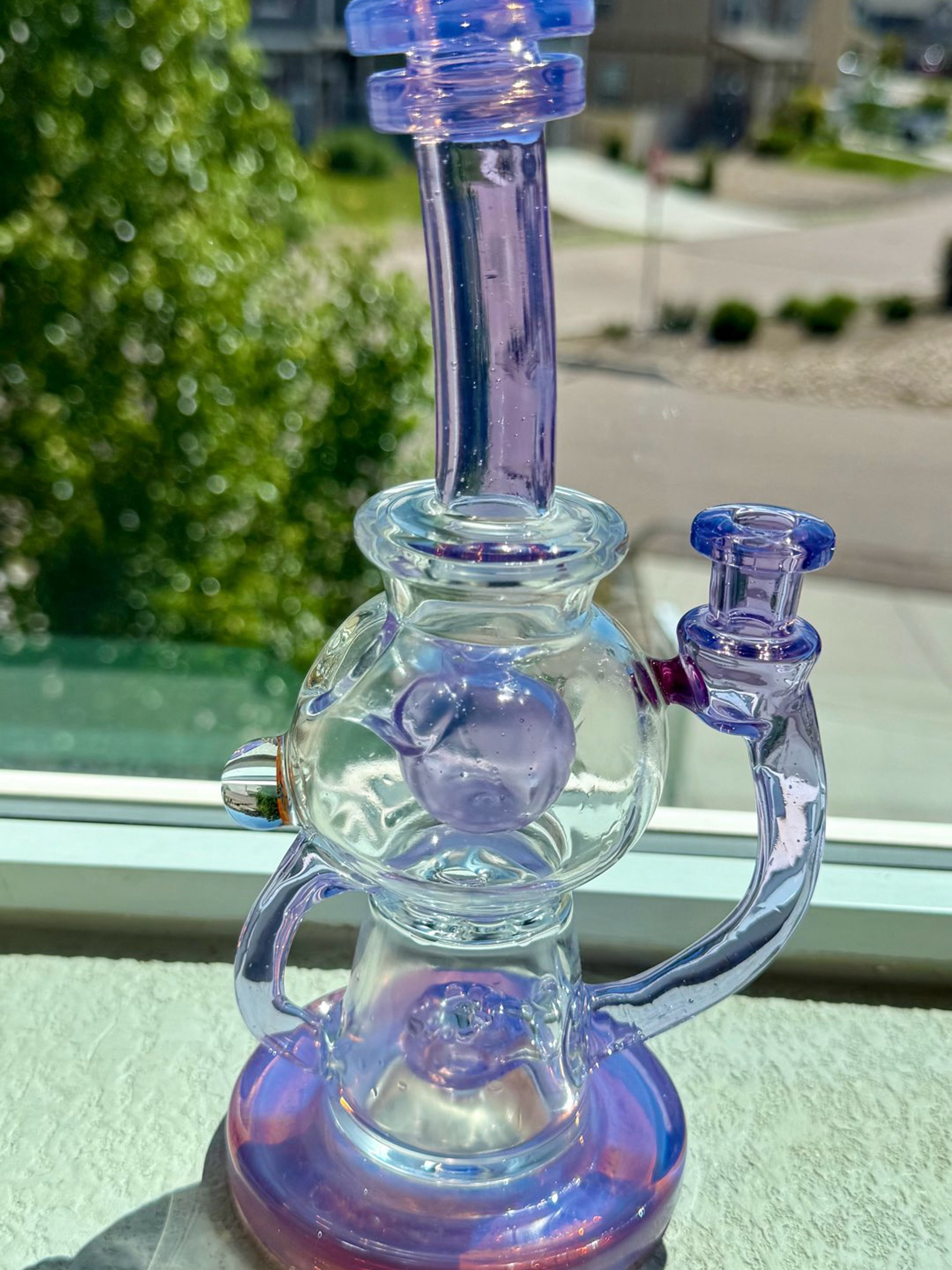 Preview pic of Globetrotter (Dynamic Glass)