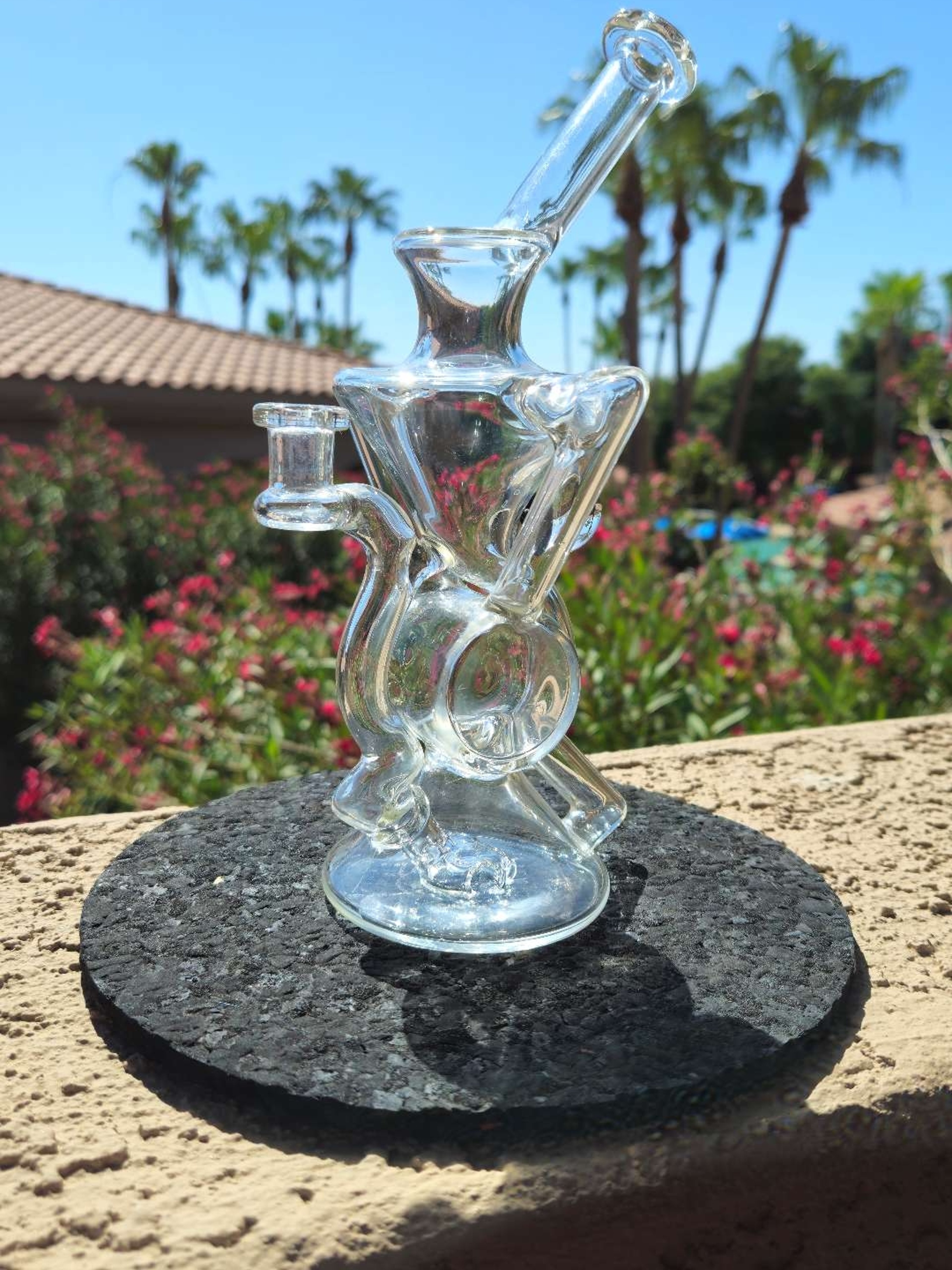 Preview pic of Dirge Glass 10mm Recycler