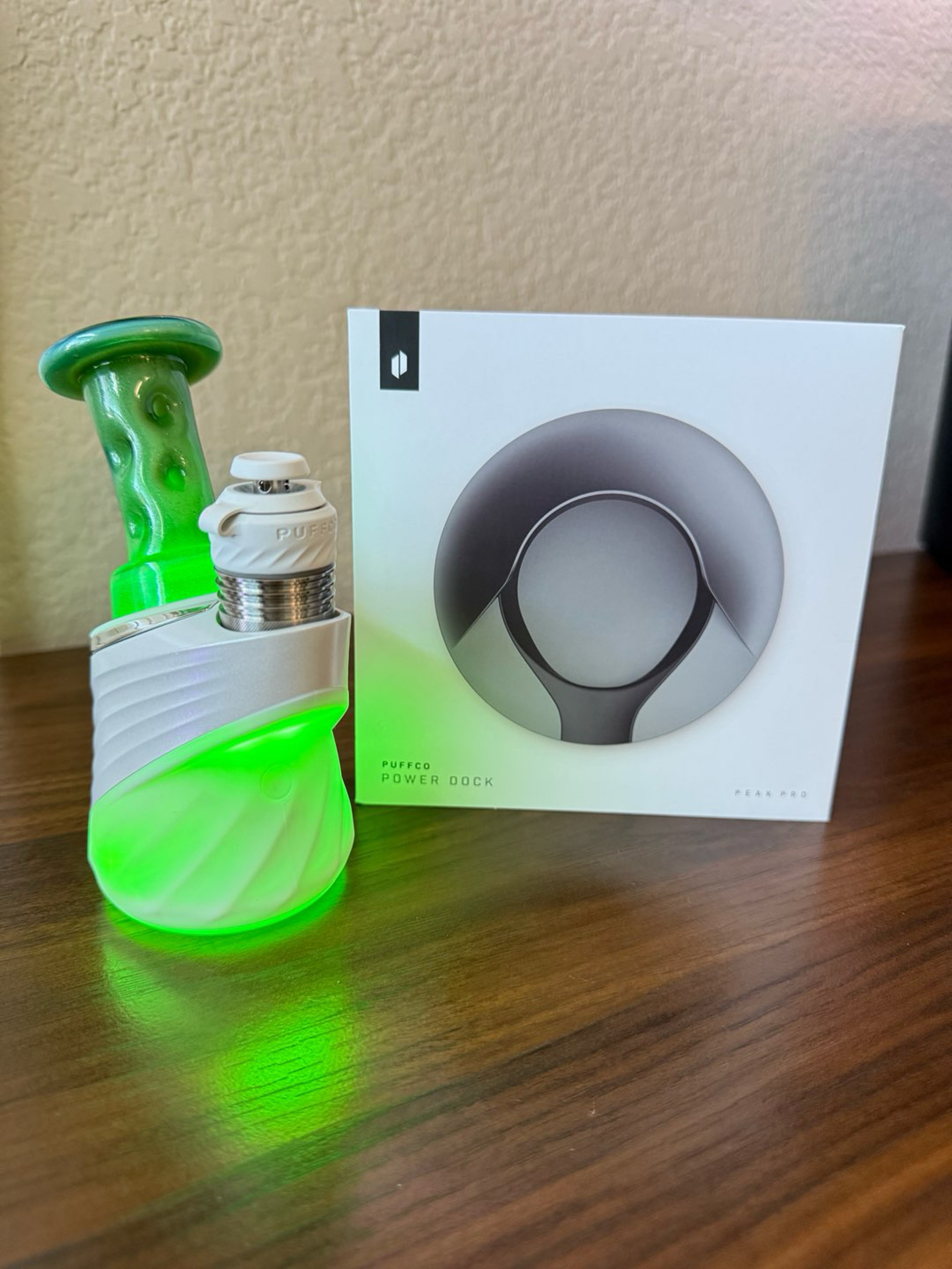 Preview pic of Brand New Pearl Puffco Peak Pro w/ Extras! *READ DESCRIPTION*