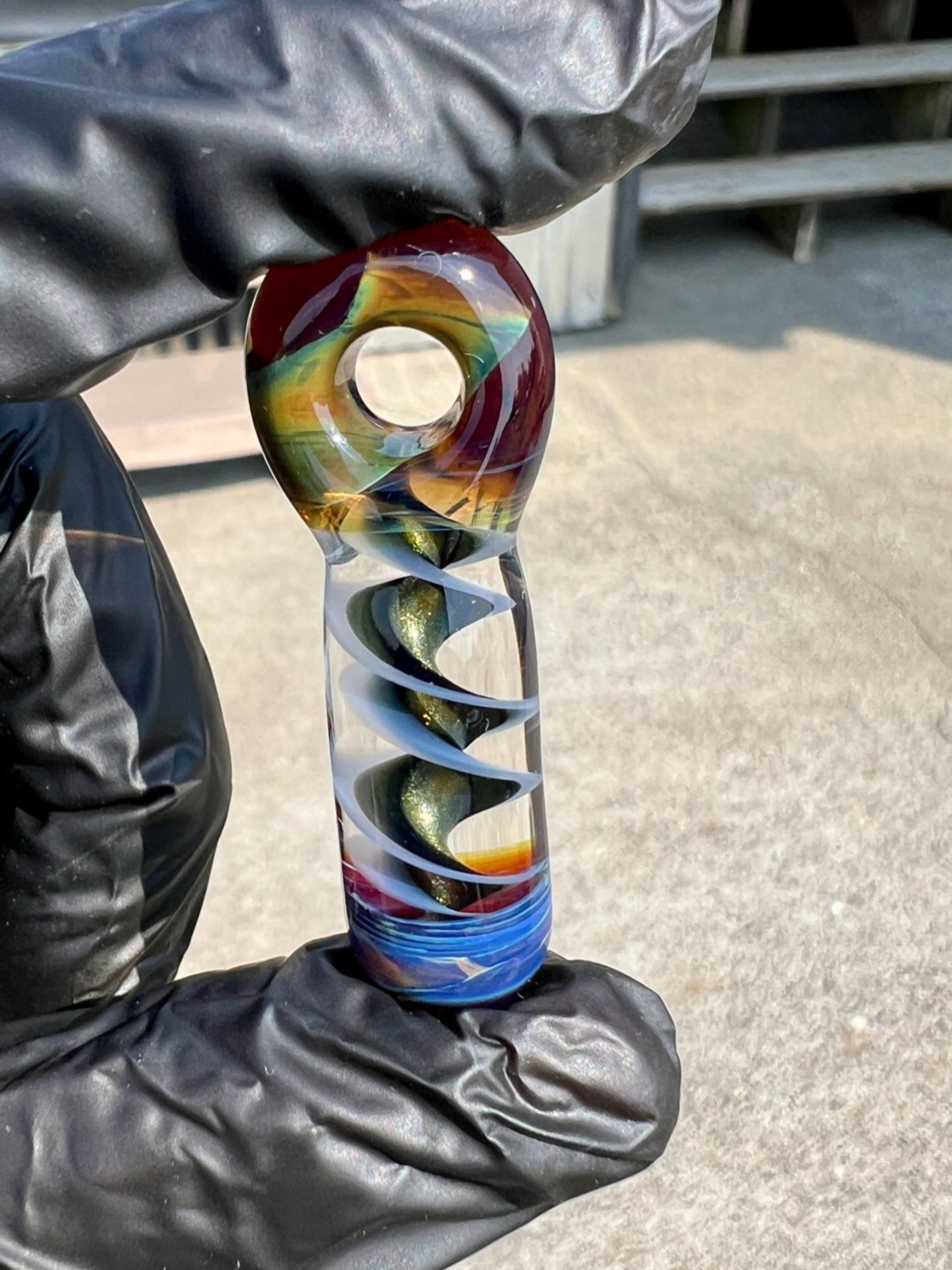 Preview pic of Spiral Pilar Pendant