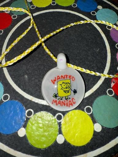 Preview pic of Avi Glass Spongebob Flip Pendant