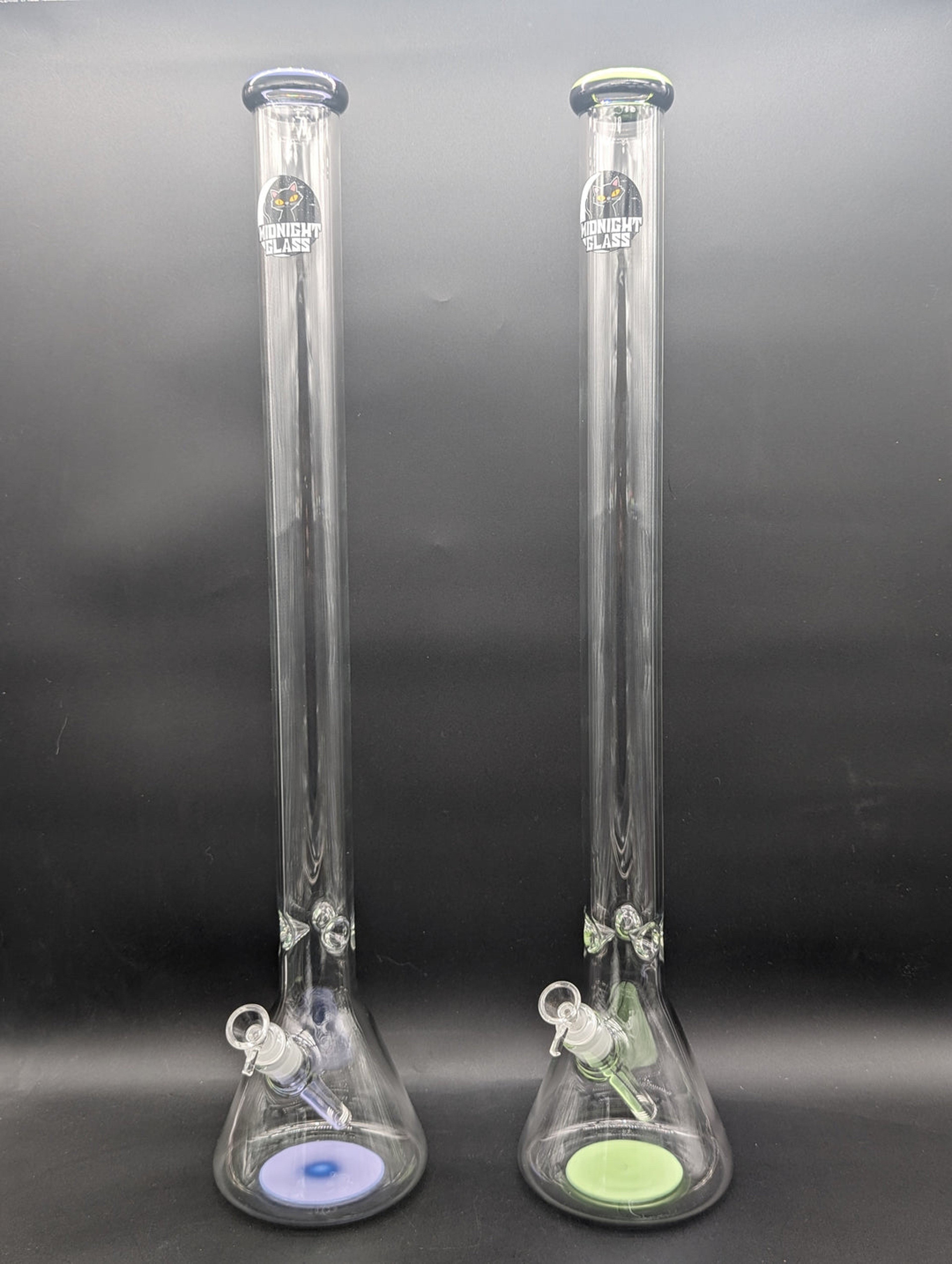Preview pic of 27" MIDNIGHT GLASS 5MM BEAKER BONG