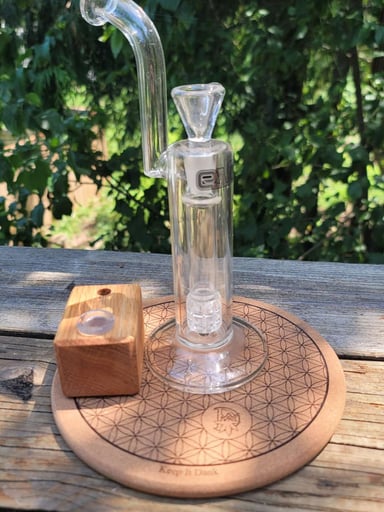 Preview pic of Black sheep 14mm matrix bubbler with stand and mat