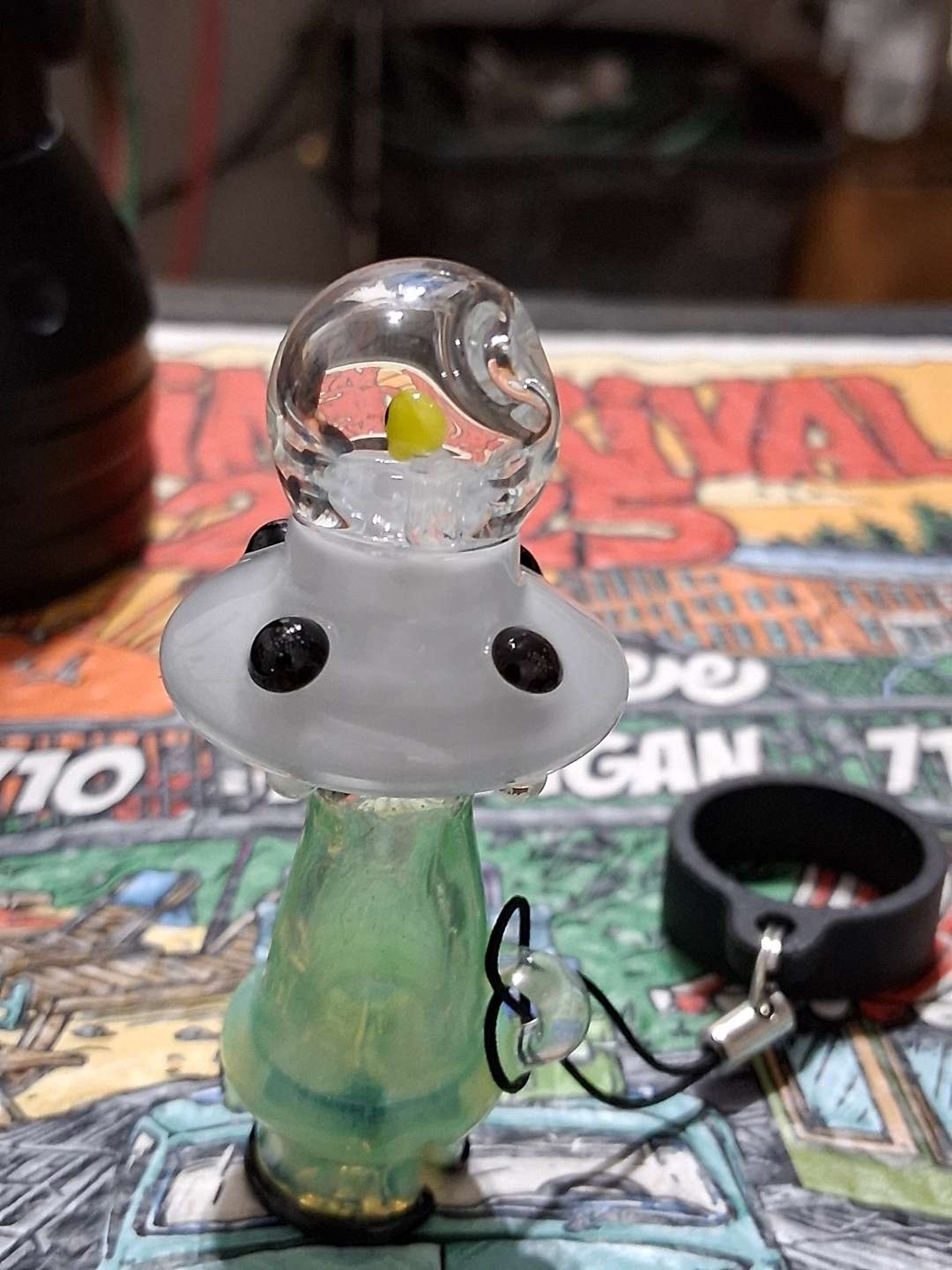 Preview pic of Uv ufo puffco pivot top