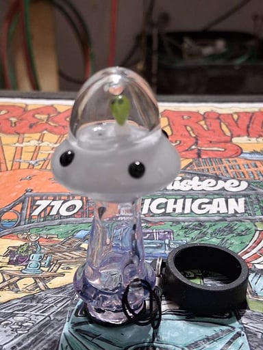 Preview pic of Ufo puffco pivot top and tether