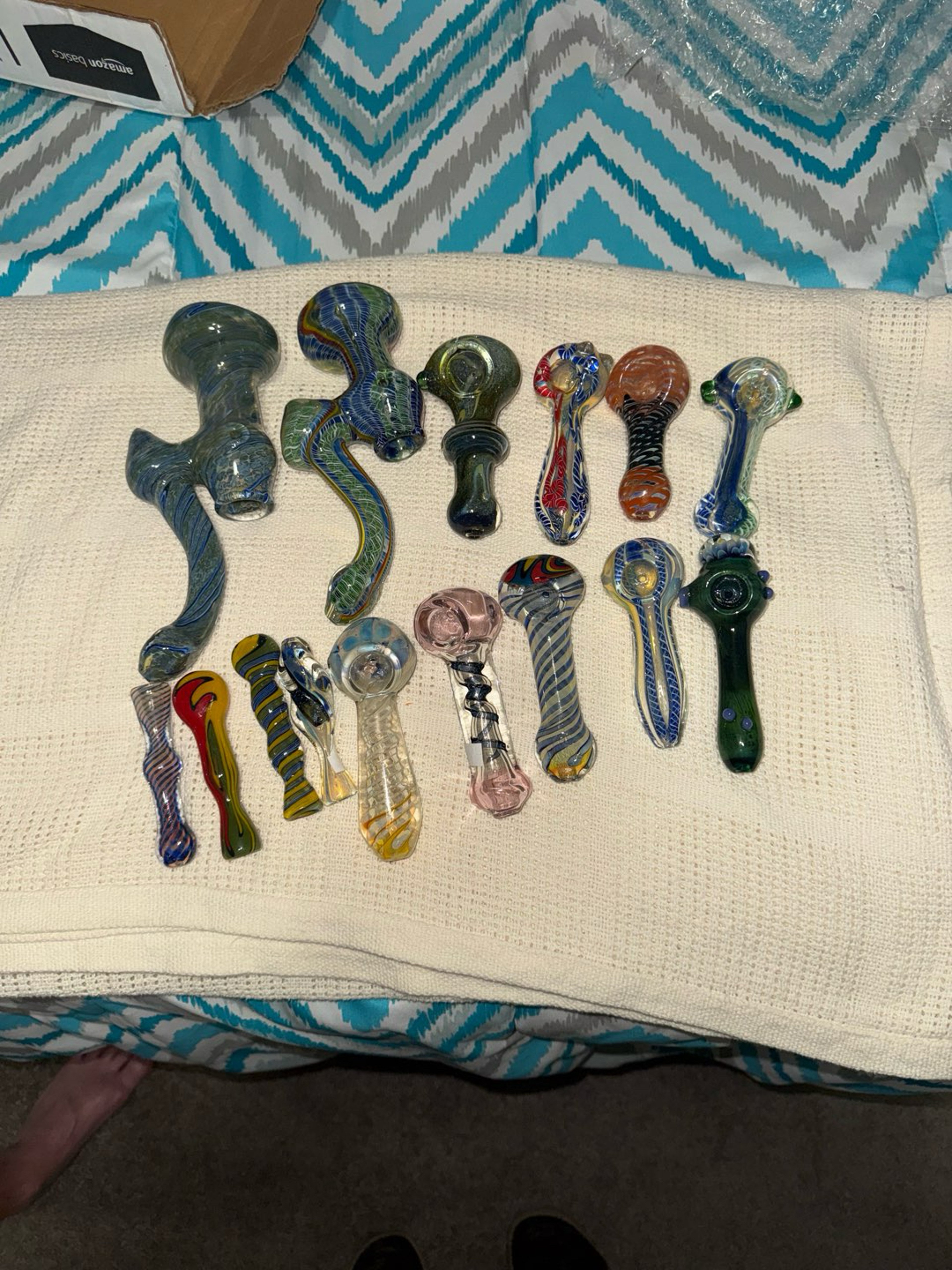 Preview pic of All different kinds of glass pipes never been used