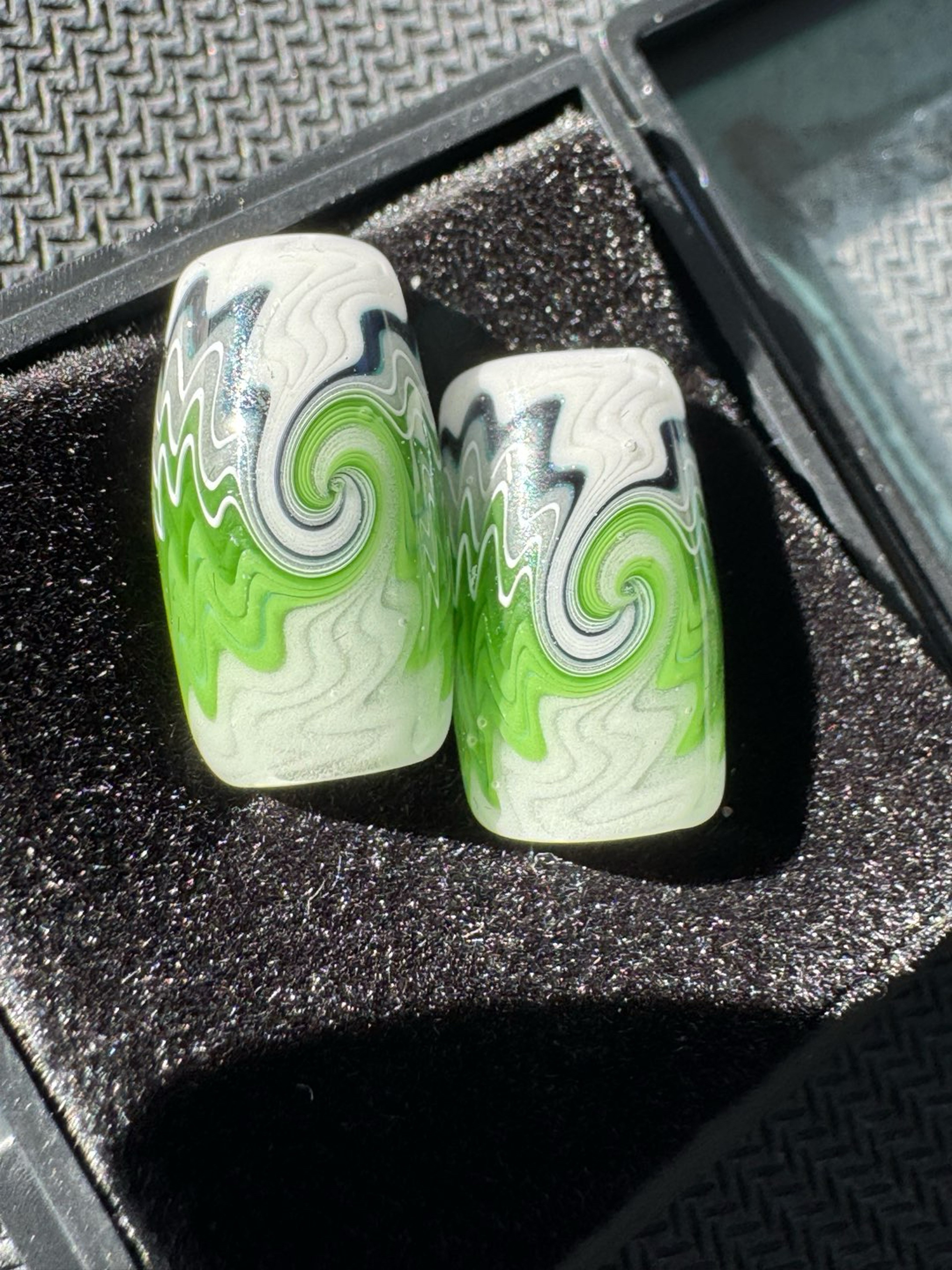 Preview pic of Set of 2 BakerTheGlassmaker glass UV Wig Wag Hoodie Beads 🔥