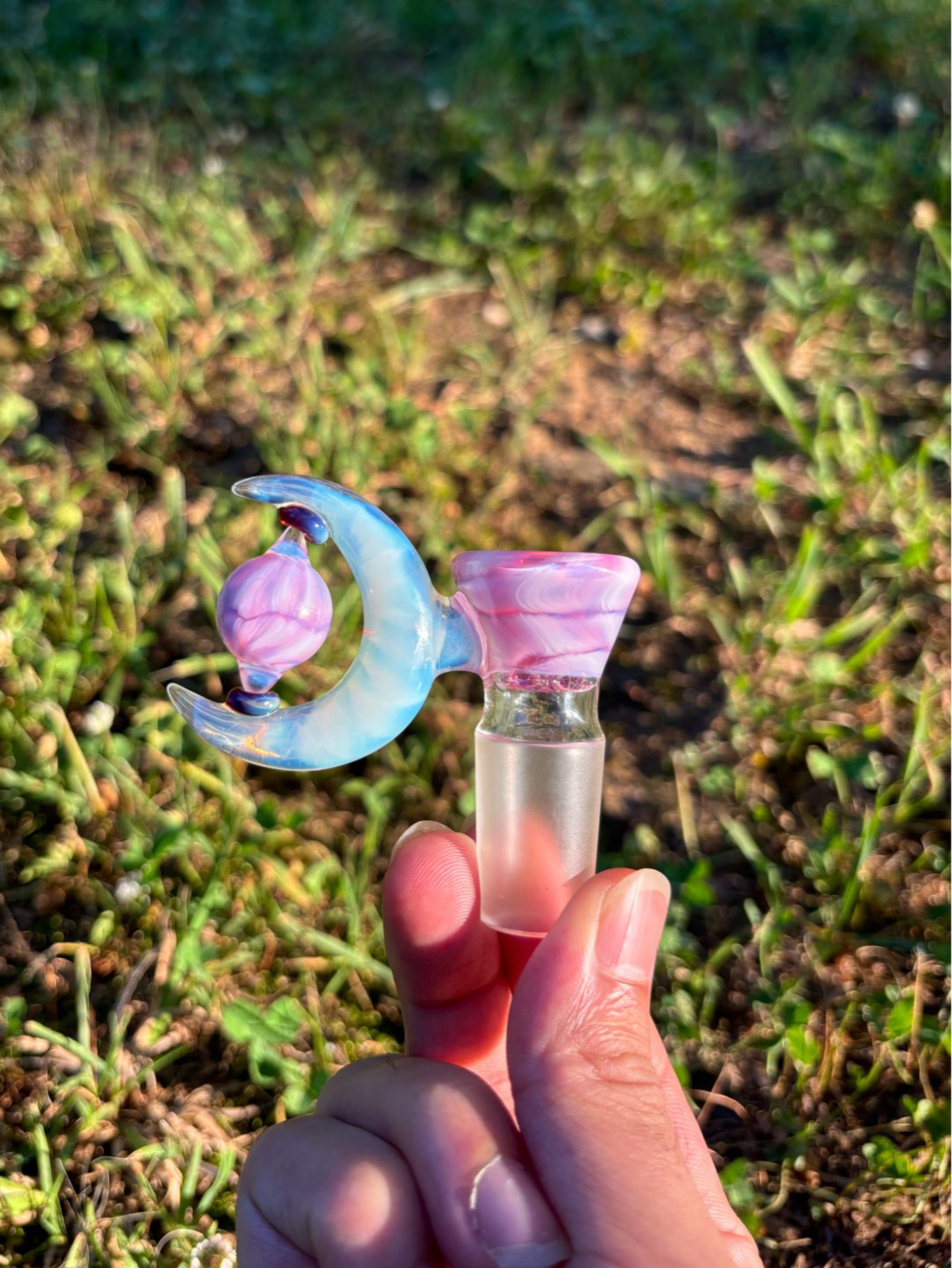 Preview pic of El Mollo Boro crescent 18mm 4 hole spinning orb glopal