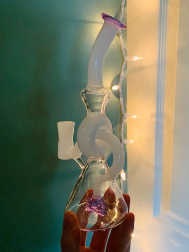 Preview pic of Purple/White Heart Dab Rig
