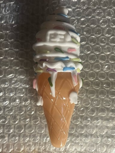 Preview pic of Empire Glassworks Vanilla Ice Cream Cone Dry Pipe