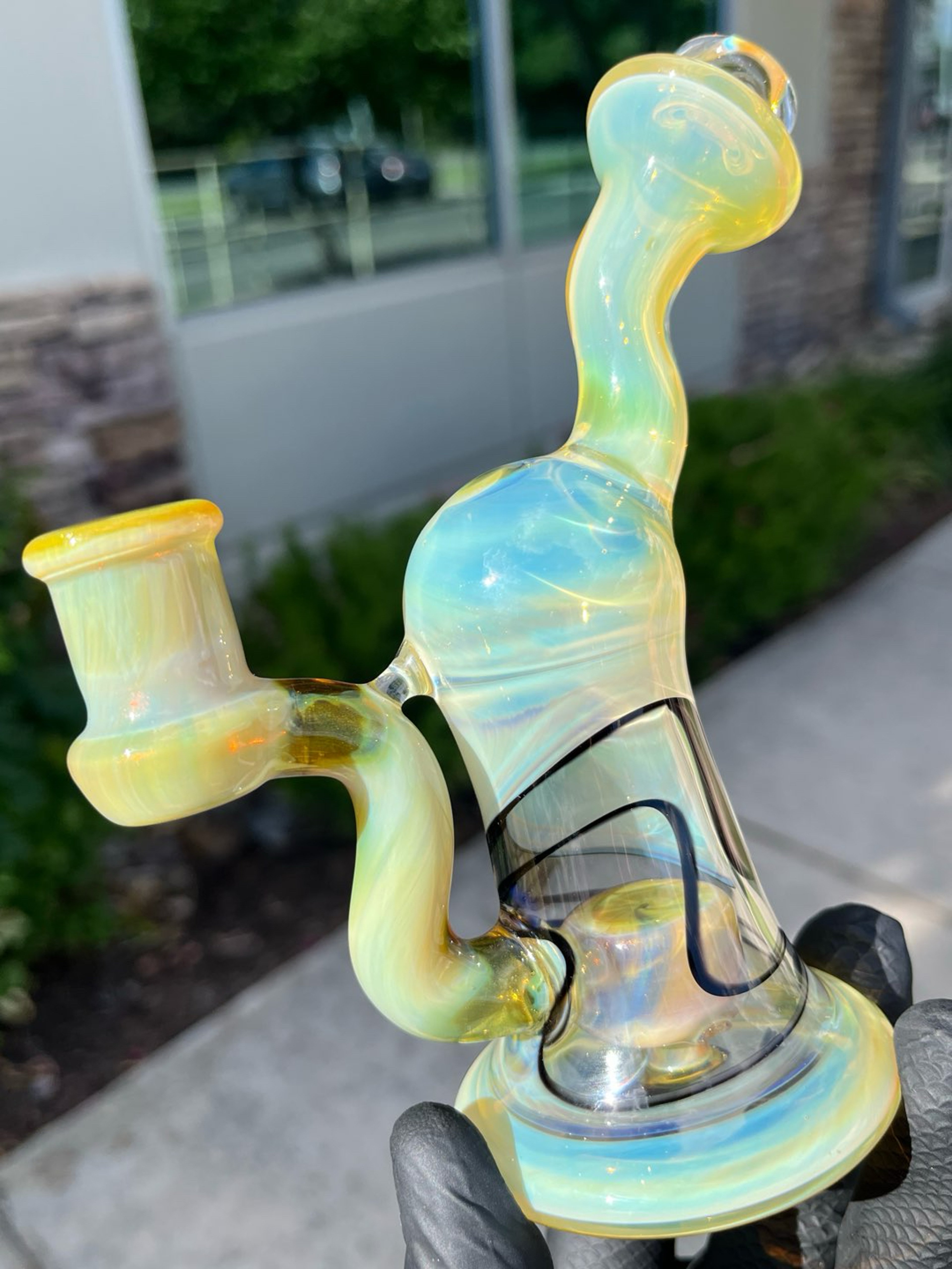 Preview pic of Williams Glass fumed banger hanger