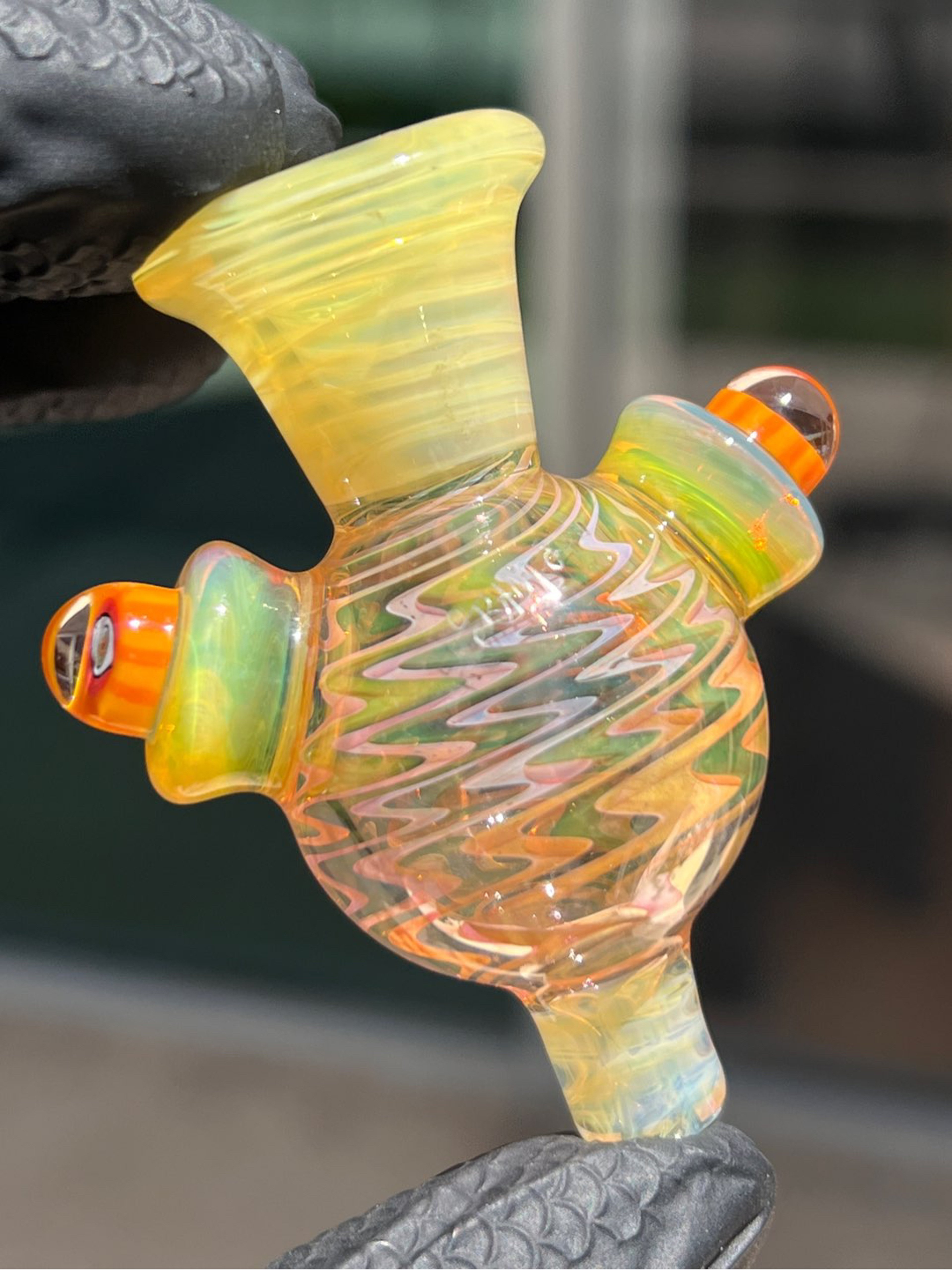 Preview pic of Banjo glass bubble cap