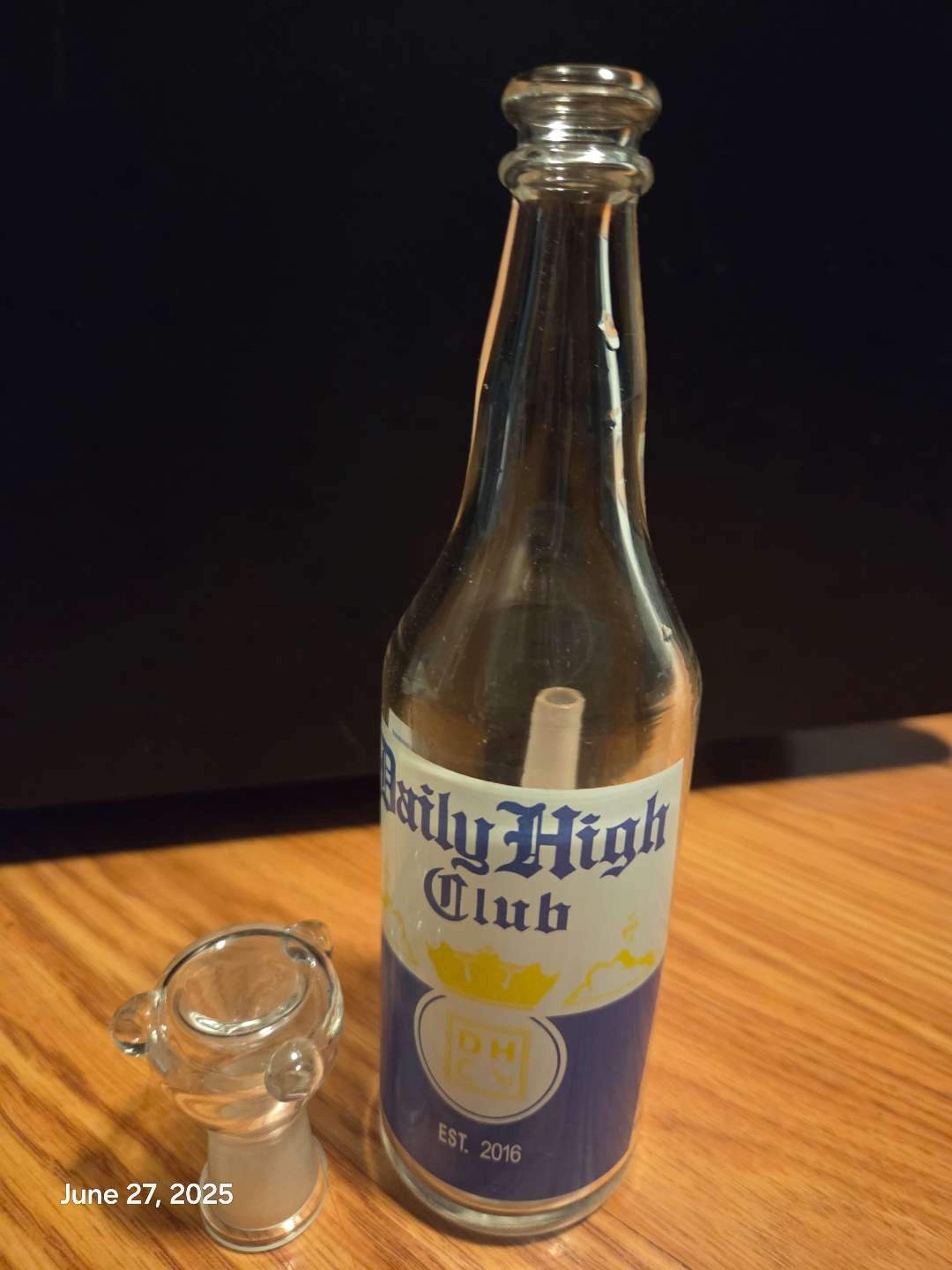 Preview pic of Daily High Club Corona glass bong