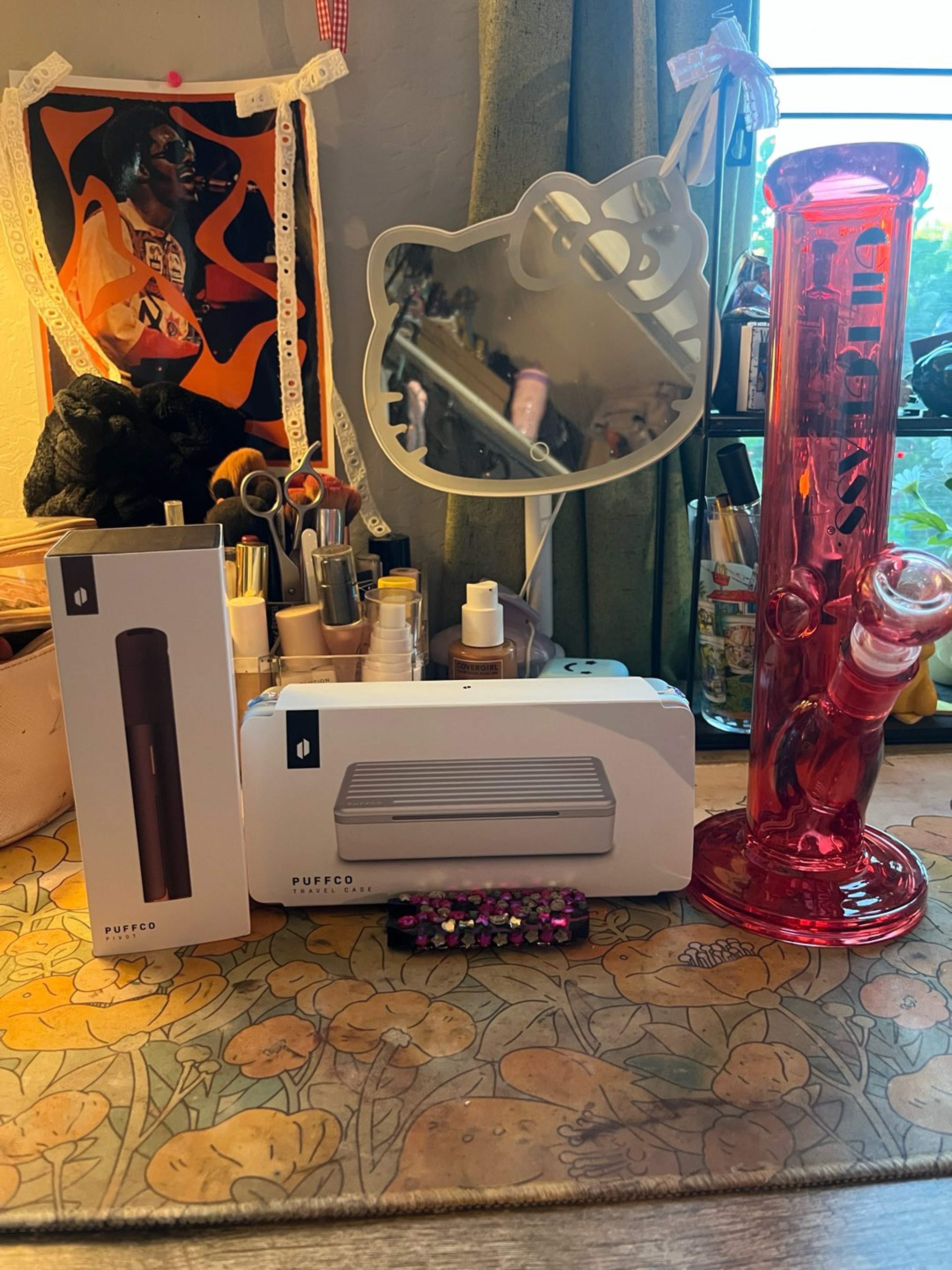 Preview pic of Puffco Pivot + More
