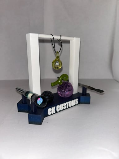 Preview pic of Pendent Stand