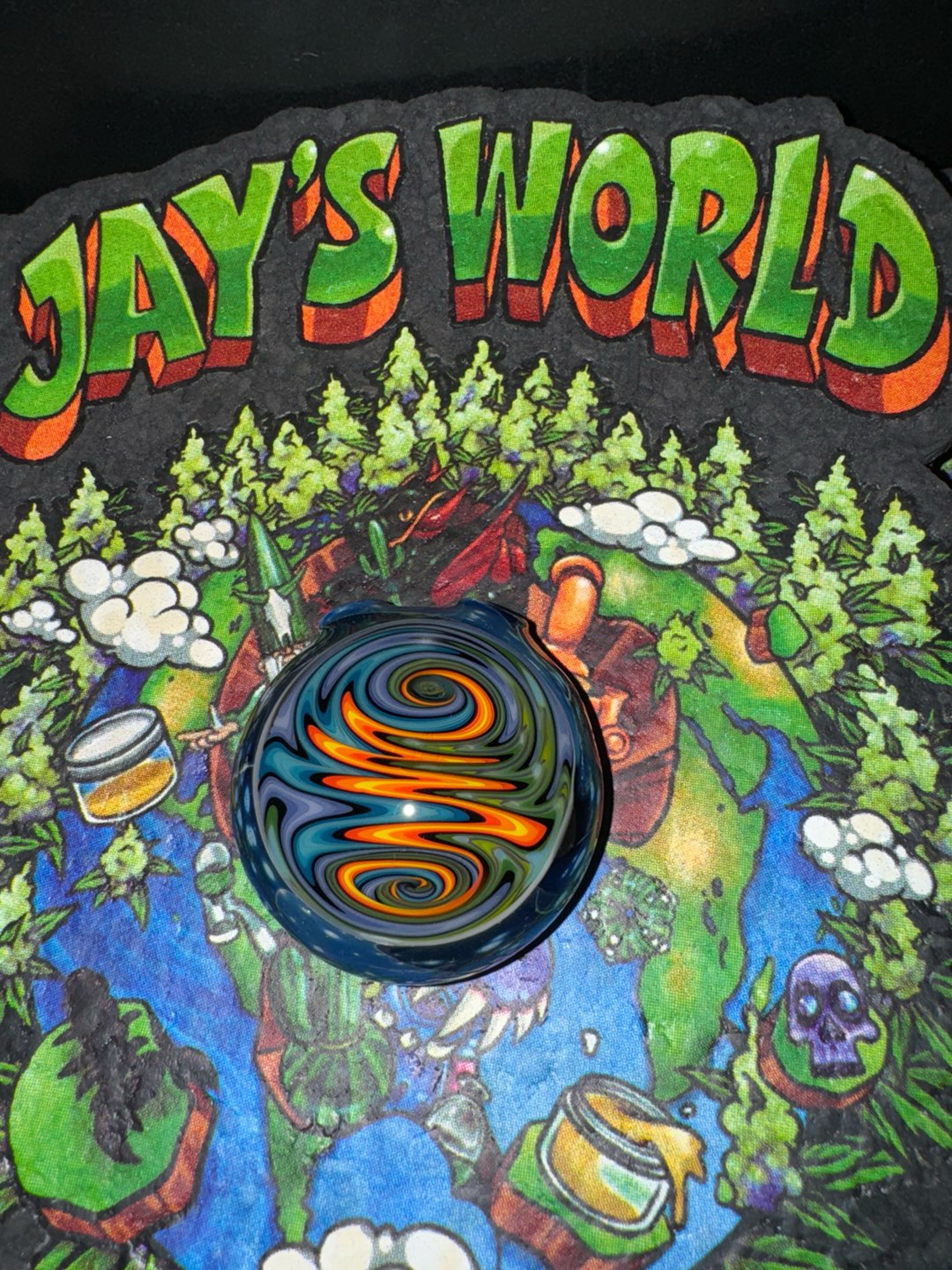 Preview pic of All out glass pendant