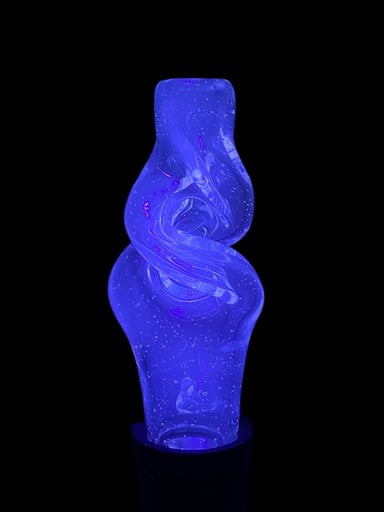 Preview pic of The Real Rich Brian Color Helix Pivot Mouthpiece UV