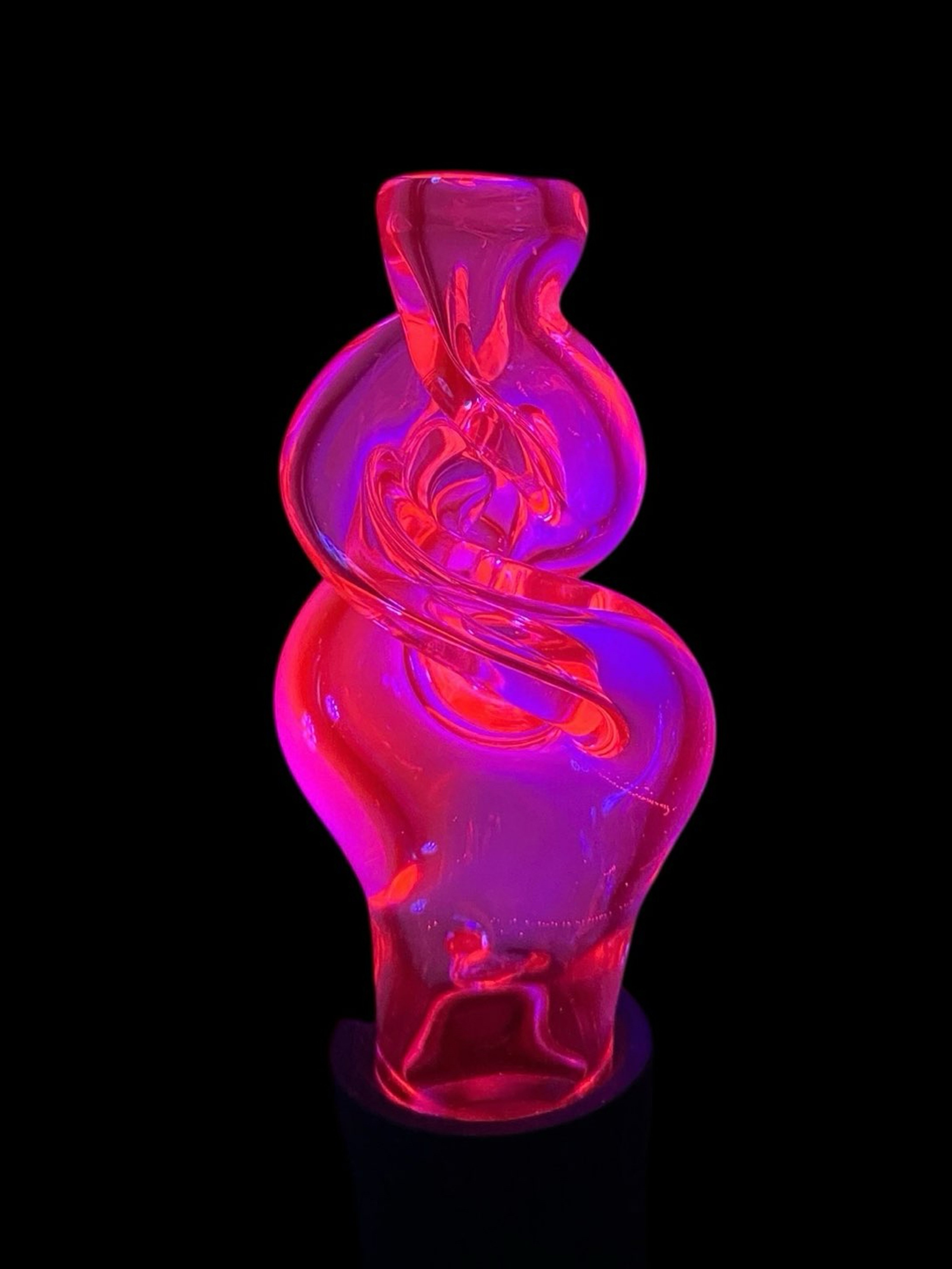 Preview pic of The Real Rich Brian Color Helix Pivot Mouthpiece (UV)