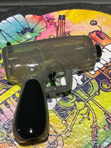 Preview pic of Niko Cray Glass “MIB The Cricket”